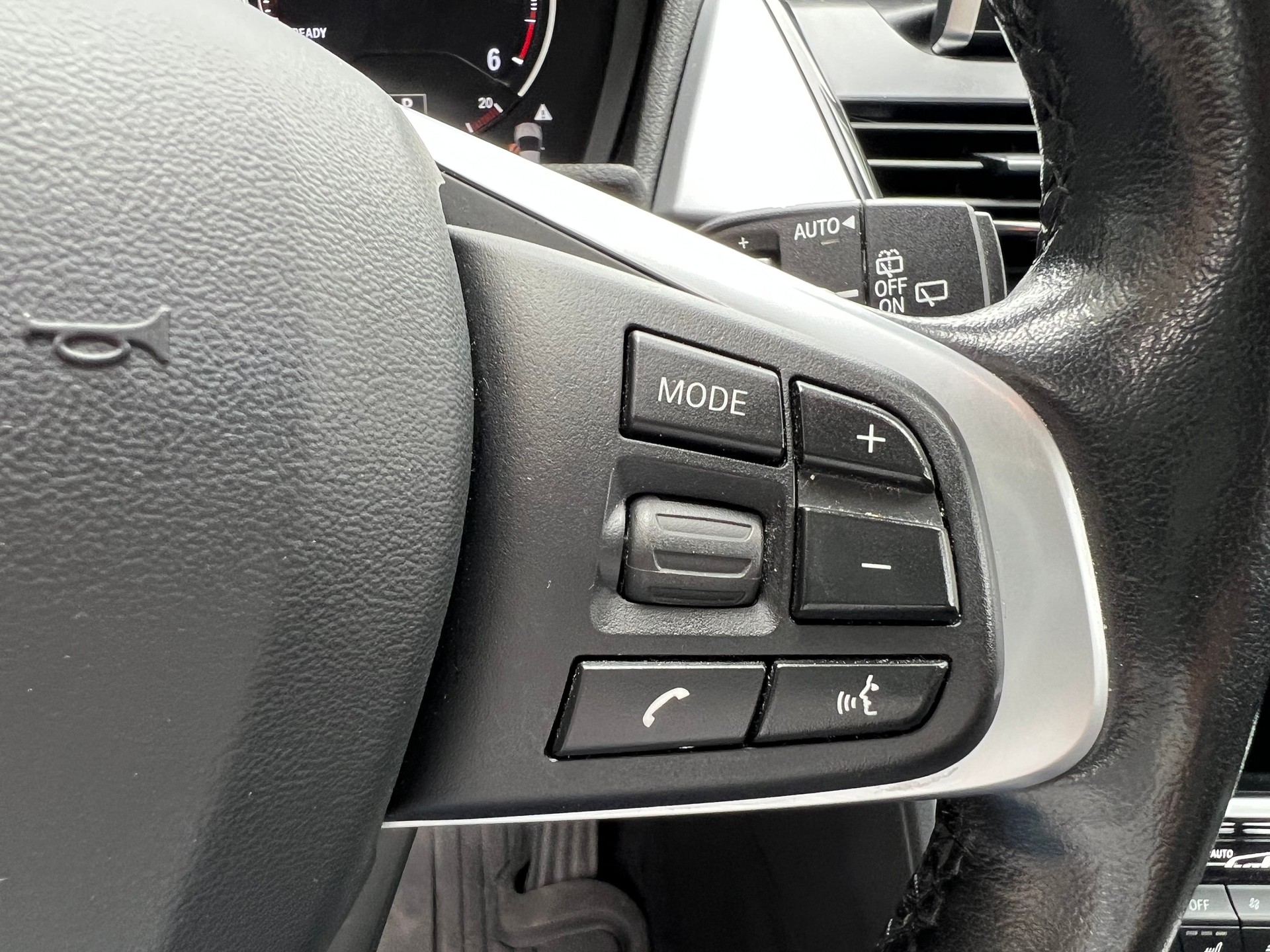 BMW 218d xDrive Gran Tourer Steptronic-image-11