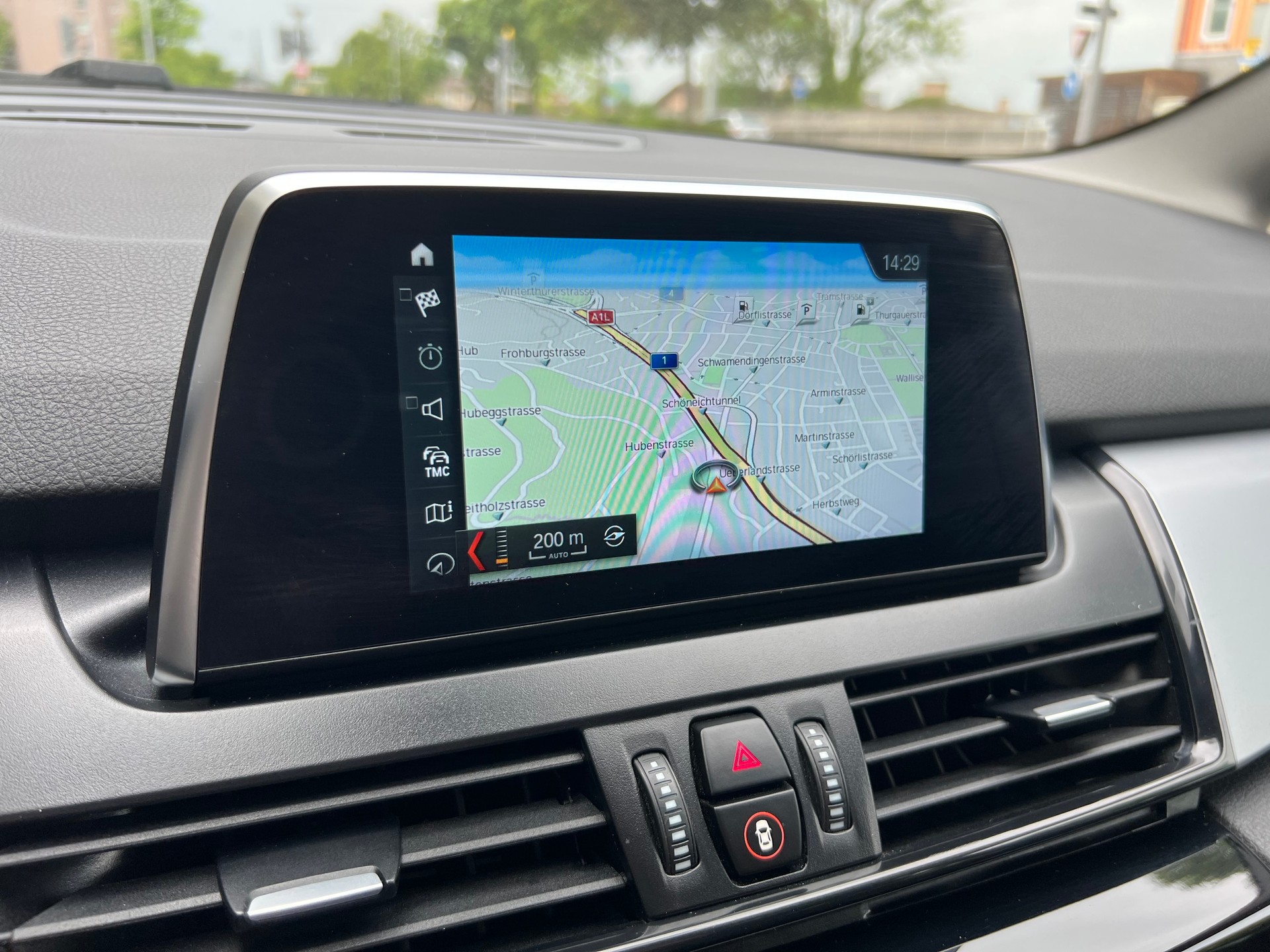BMW 218d xDrive Gran Tourer Steptronic-image-15
