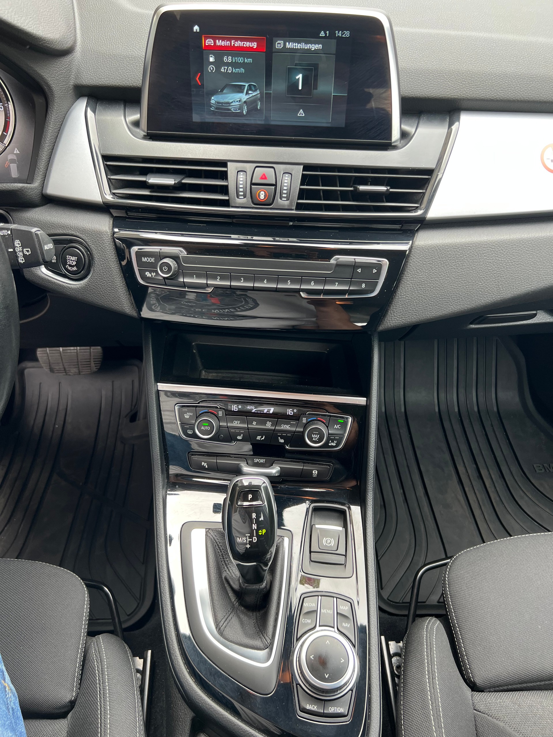 BMW 218d xDrive Gran Tourer Steptronic-image-13
