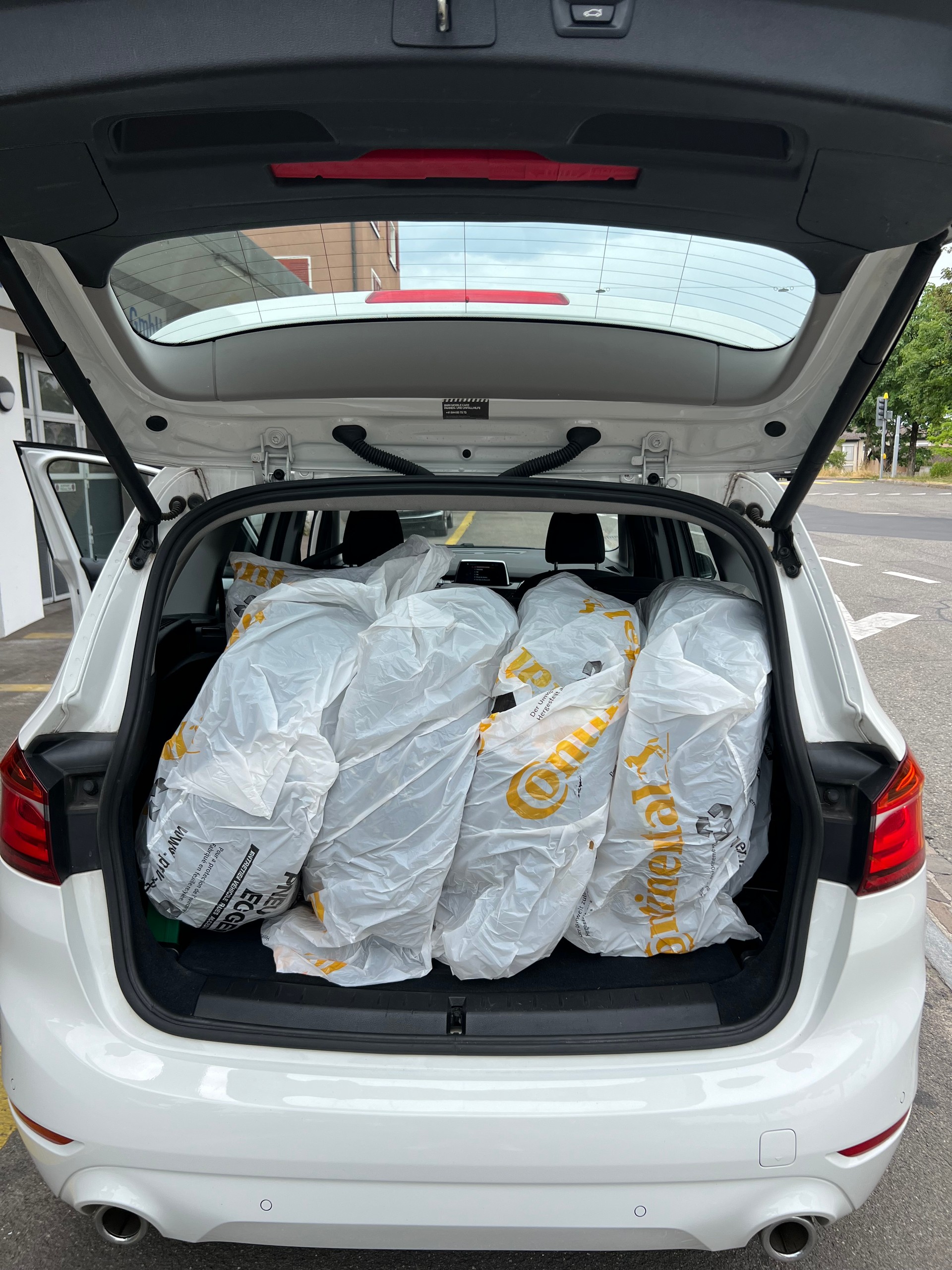 BMW 218d xDrive Gran Tourer Steptronic-image-21