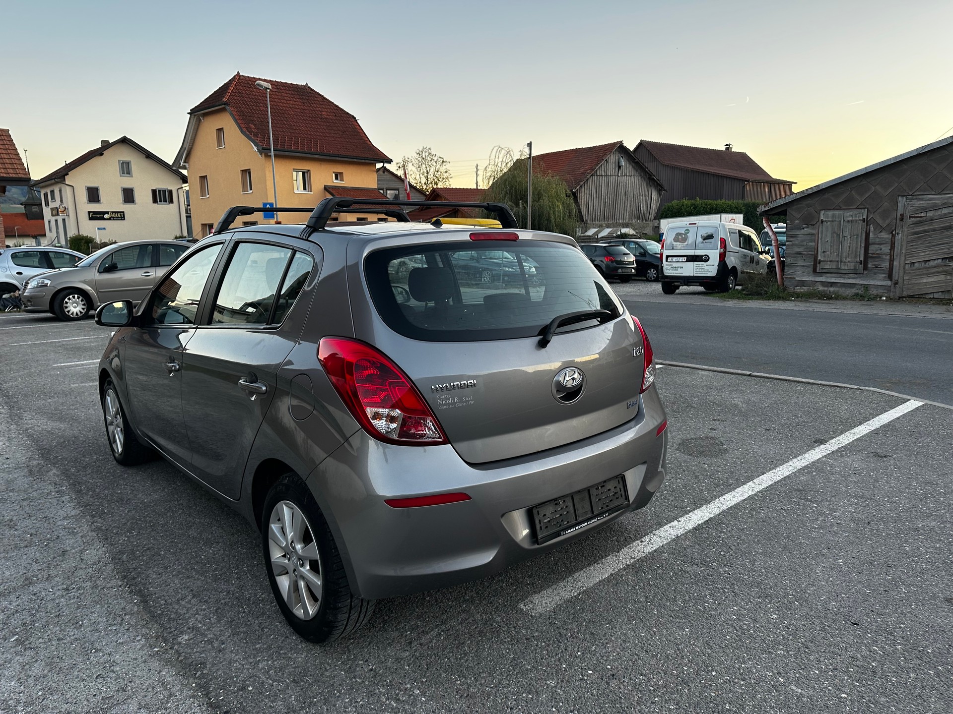 HYUNDAI i20 1.4 Style-image-5