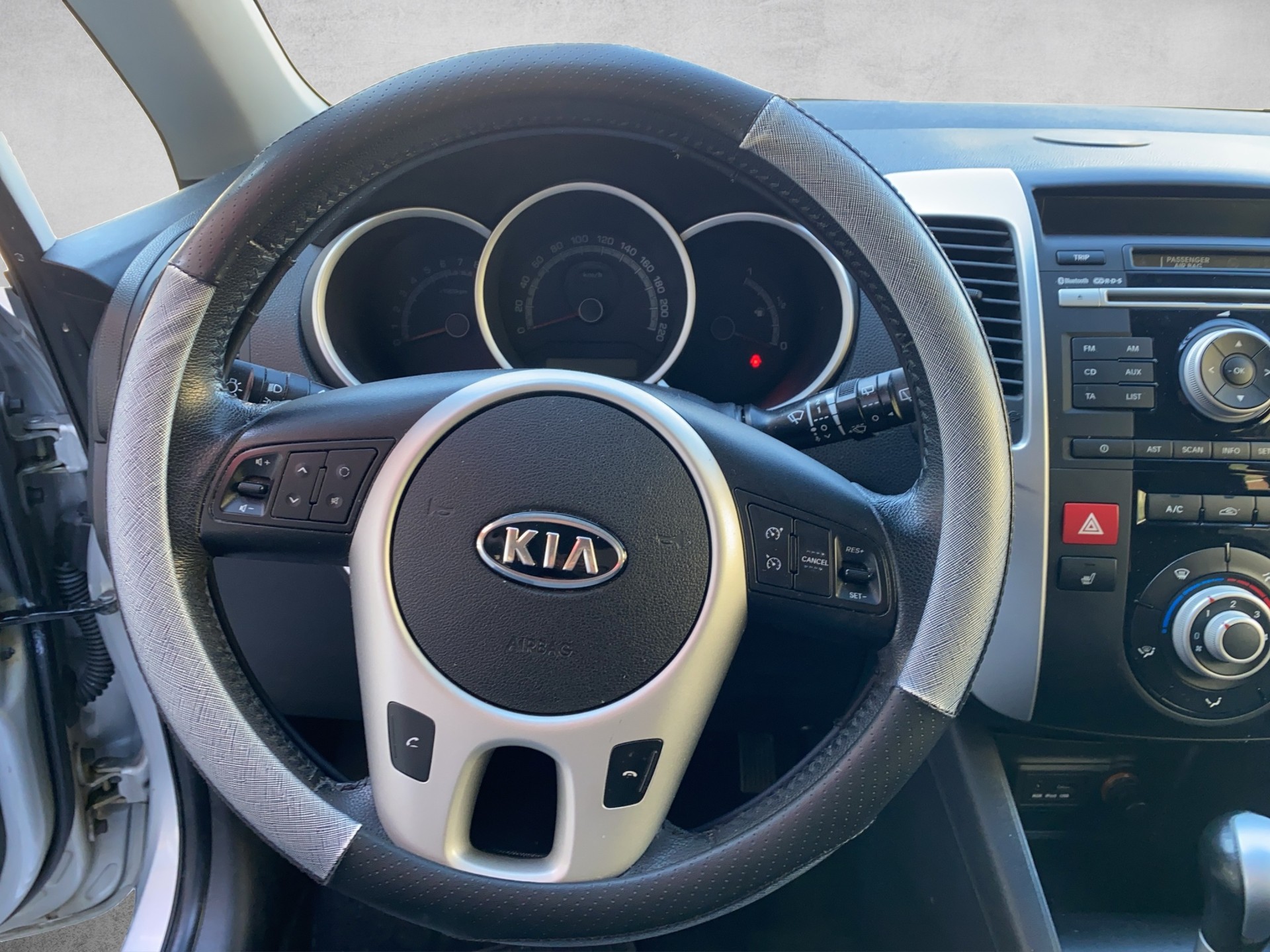 KIA Venga 1.6 CVVT Trend Automatic-image-7
