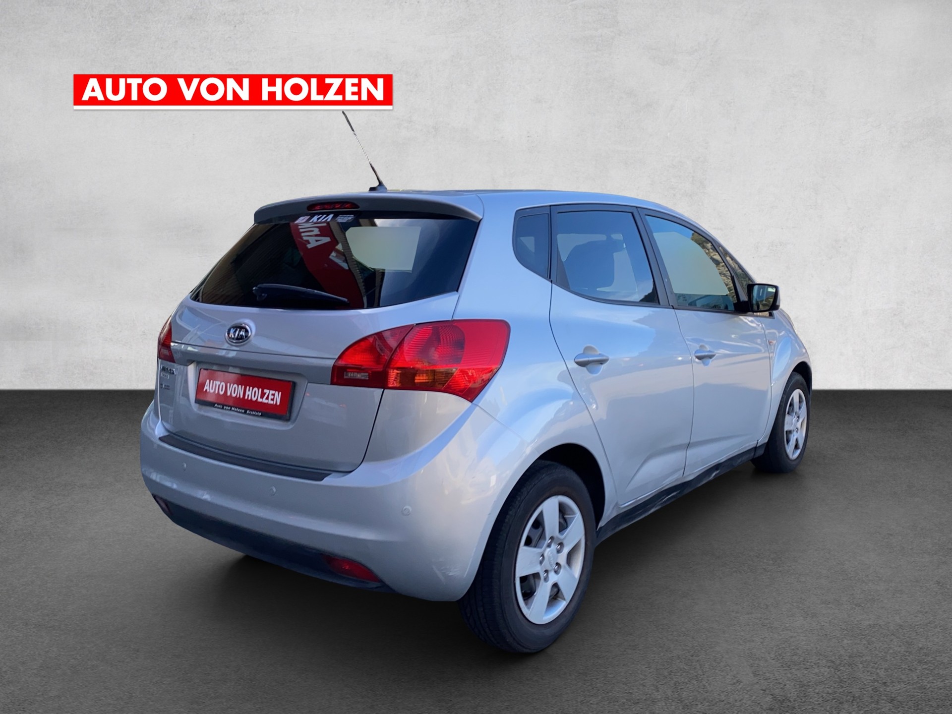 KIA Venga 1.6 CVVT Trend Automatic-image-3