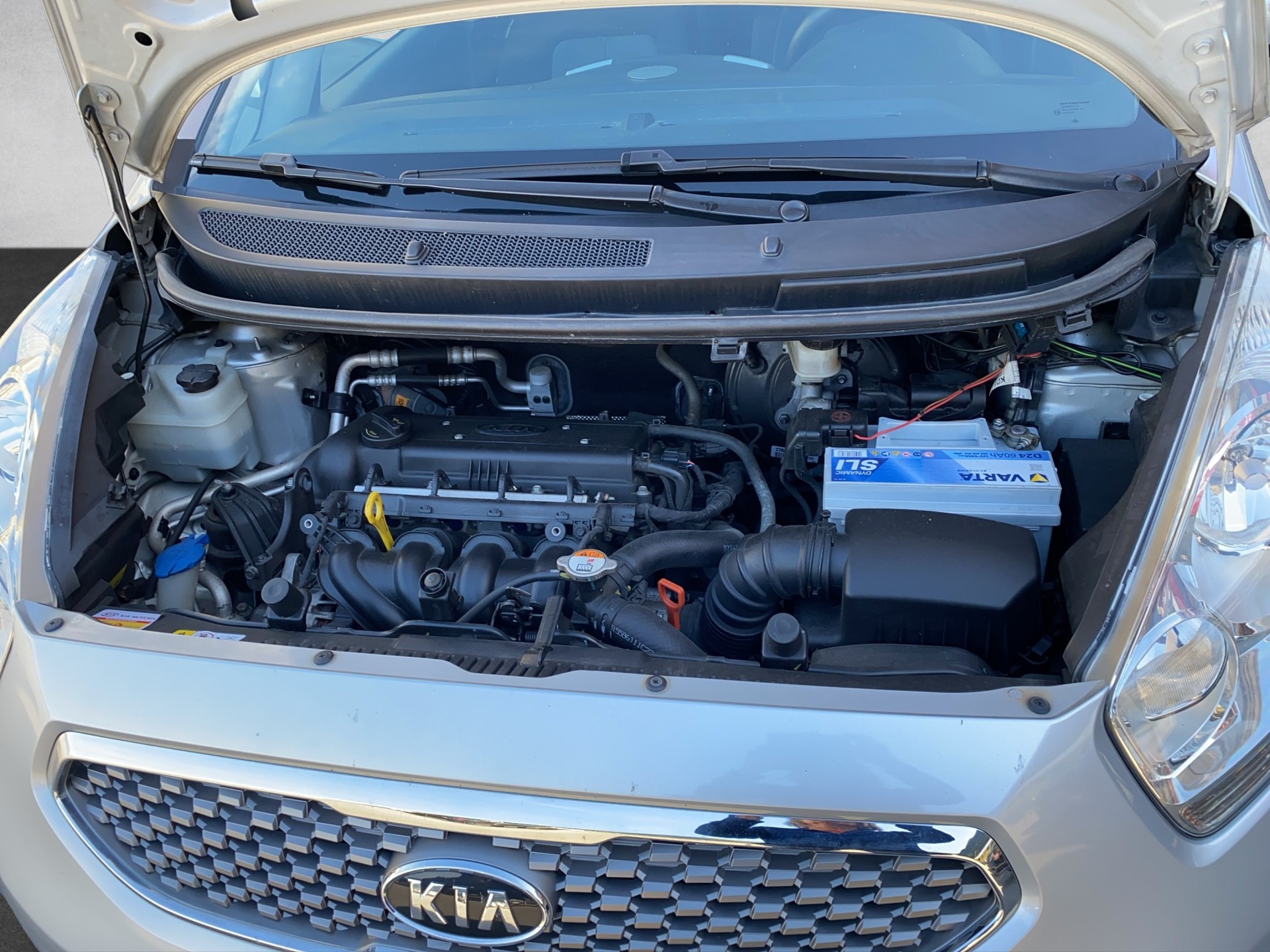 KIA Venga 1.6 CVVT Trend Automatic-image-10