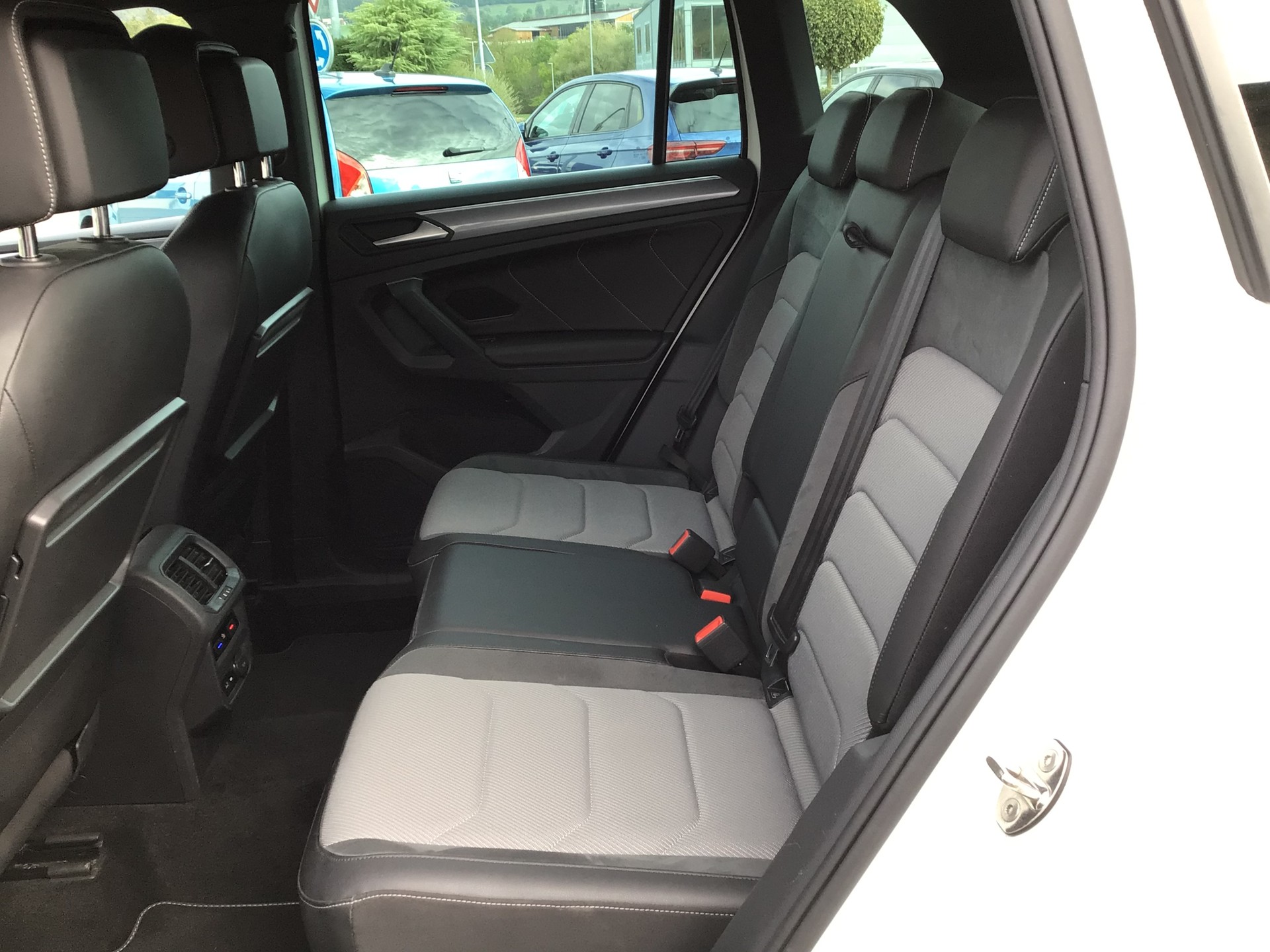 VW Tiguan 2.0TSI Highline 4Motion DSG-image-6