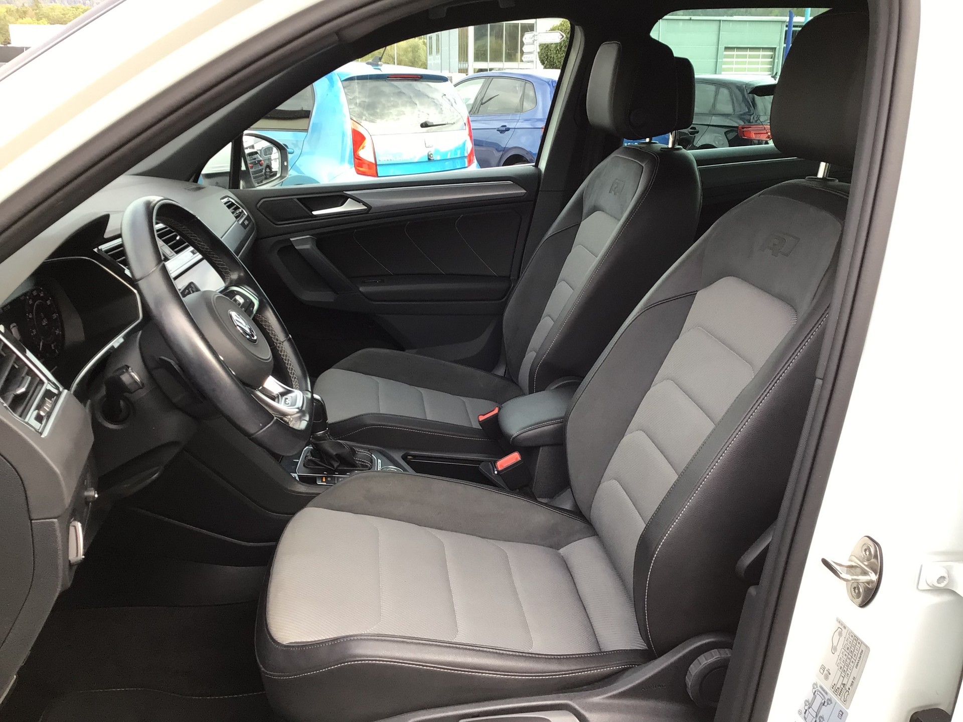 VW Tiguan 2.0TSI Highline 4Motion DSG-image-5