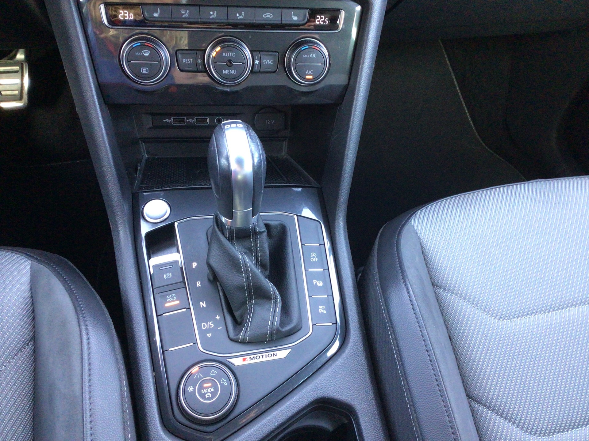 VW Tiguan 2.0TSI Highline 4Motion DSG-image-11