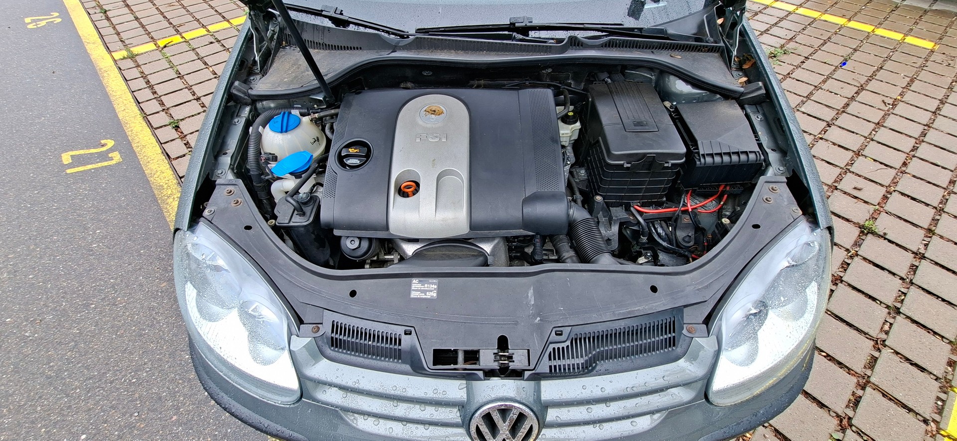 VW Golf 1.6 FSI Comfortline-image-13