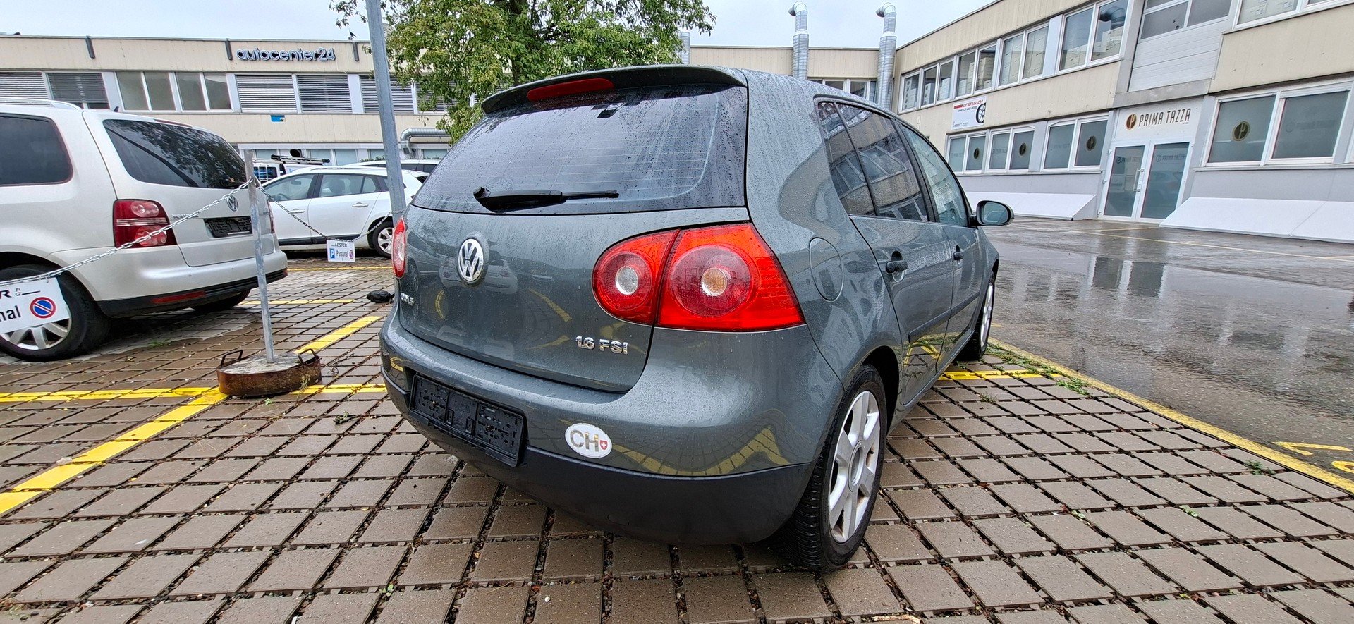 VW Golf 1.6 FSI Comfortline-image-3