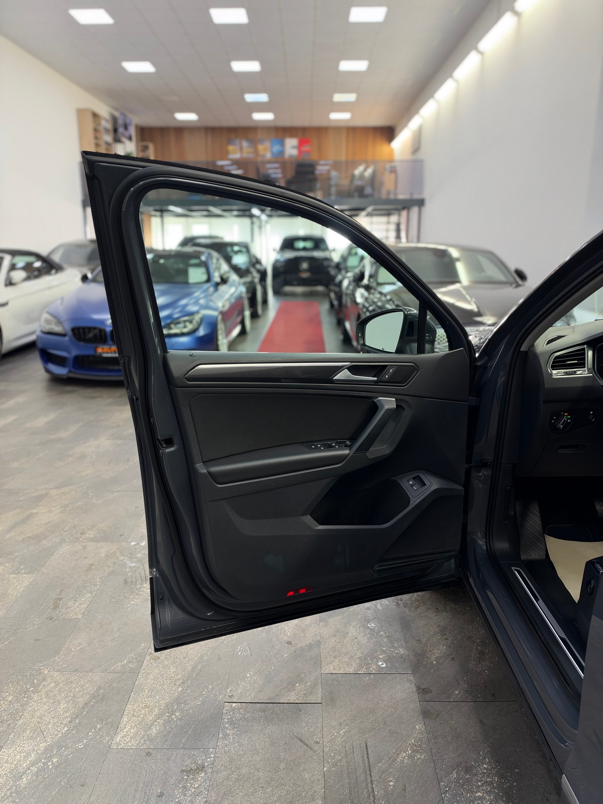 VW Tiguan 1.4TSI PHEV R-Line DSG-image-19