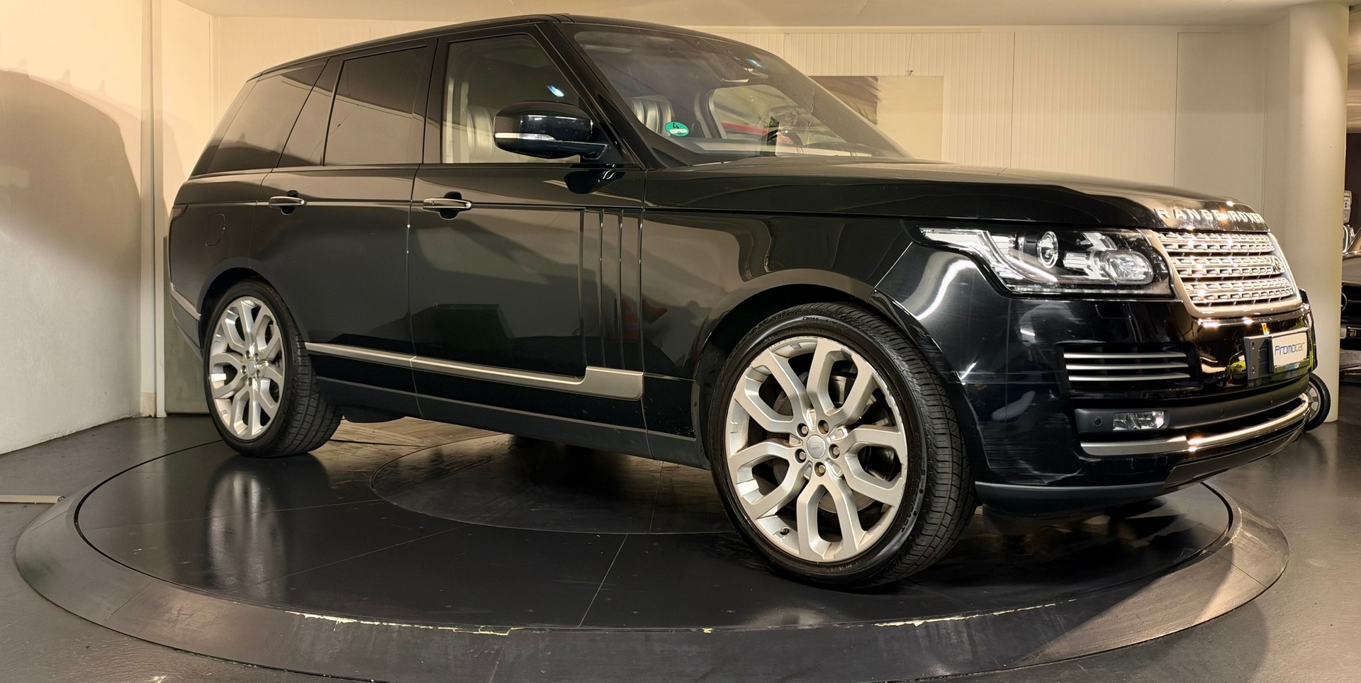 LAND ROVER Range Rover 4.4 SDV8 Autobiography Automatic-image-2