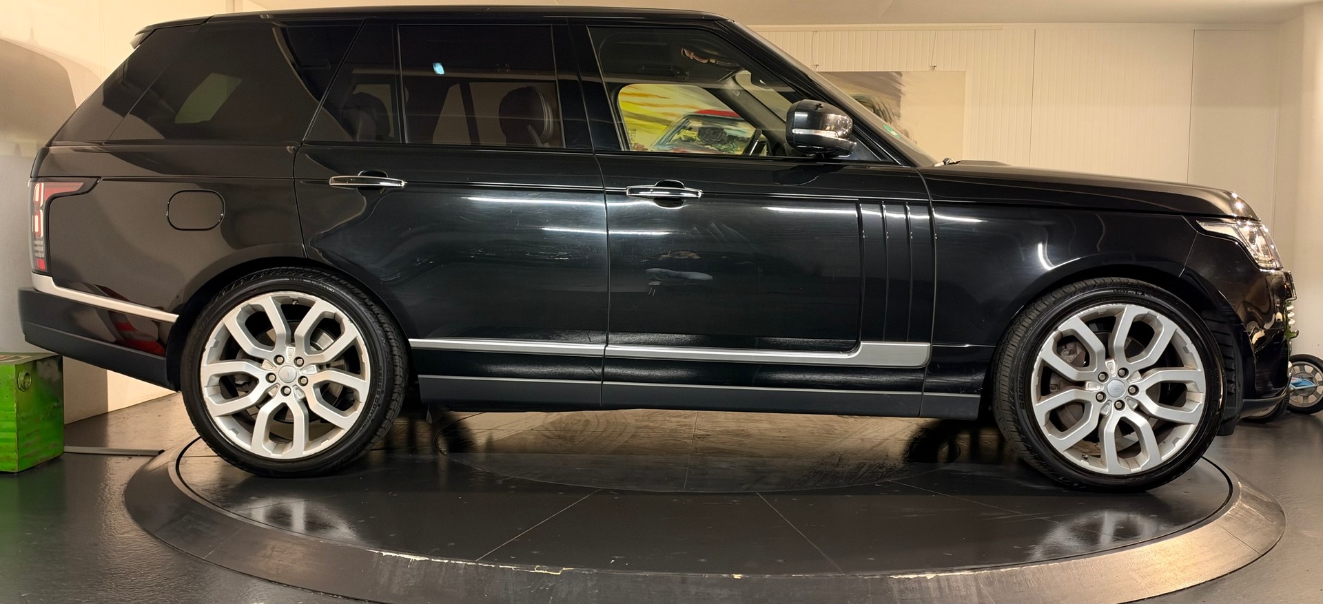 LAND ROVER Range Rover 4.4 SDV8 Autobiography Automatic-image-3