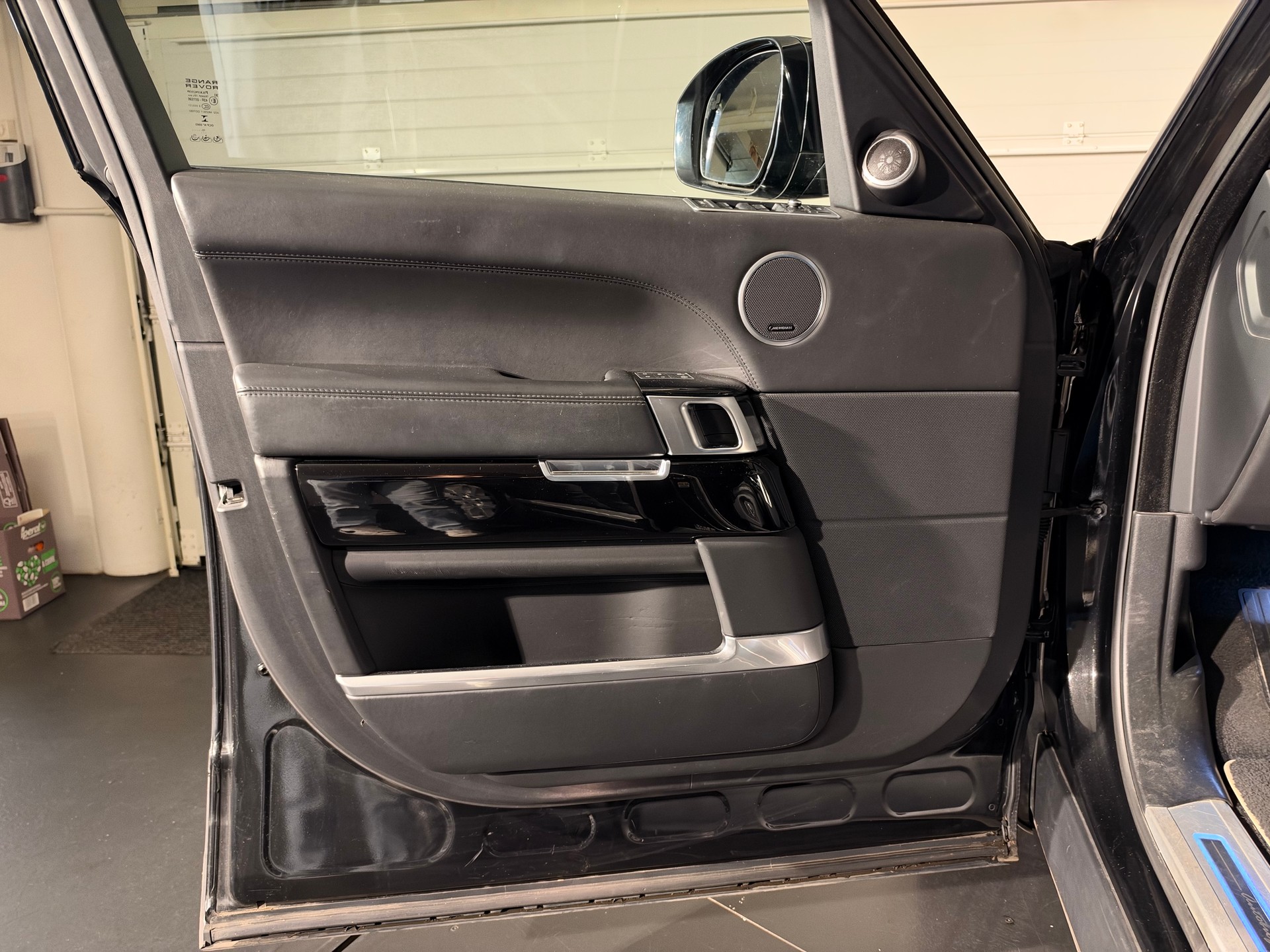 LAND ROVER Range Rover 4.4 SDV8 Autobiography Automatic-image-15