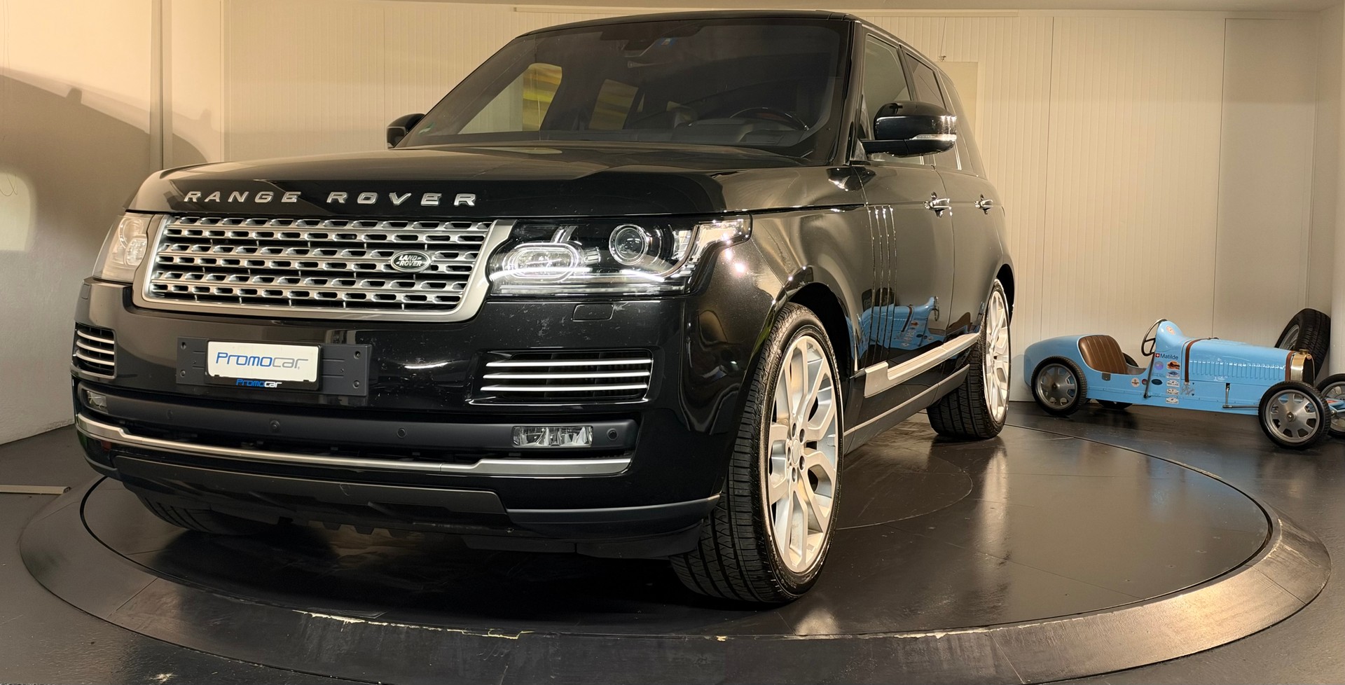 LAND ROVER Range Rover 4.4 SDV8 Autobiography Automatic-image-0