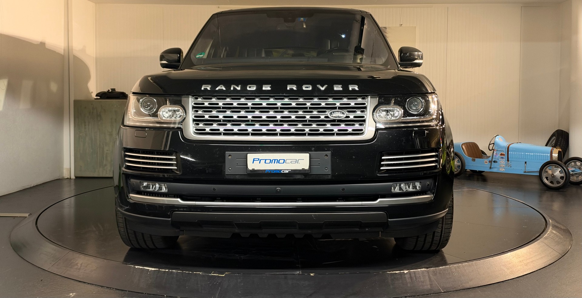 LAND ROVER Range Rover 4.4 SDV8 Autobiography Automatic-image-1