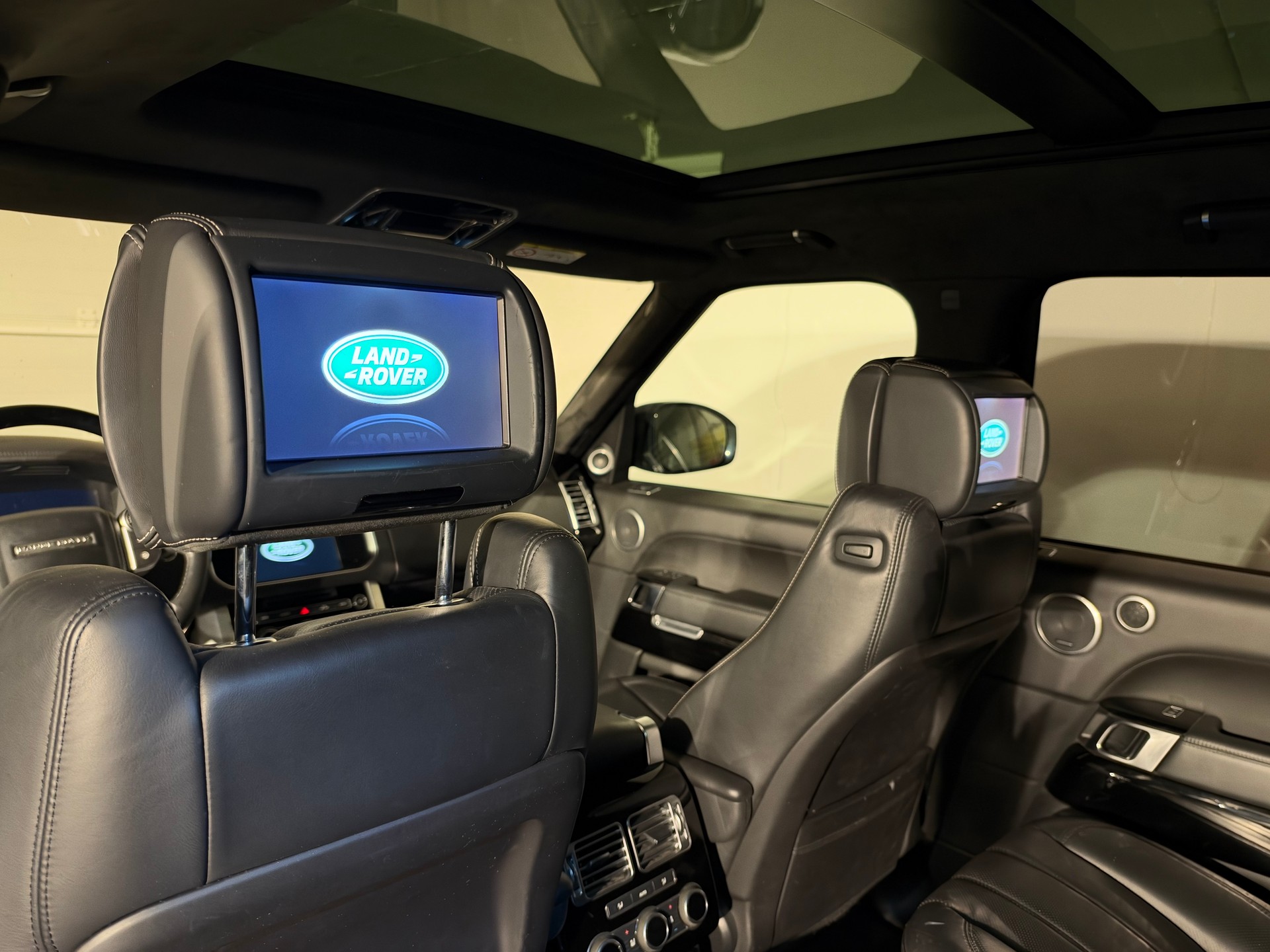 LAND ROVER Range Rover 4.4 SDV8 Autobiography Automatic-image-24
