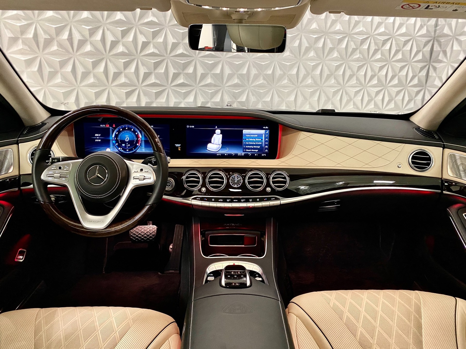 MERCEDES-BENZ S 560 Maybach 4Matic 9G-Tronic-image-23