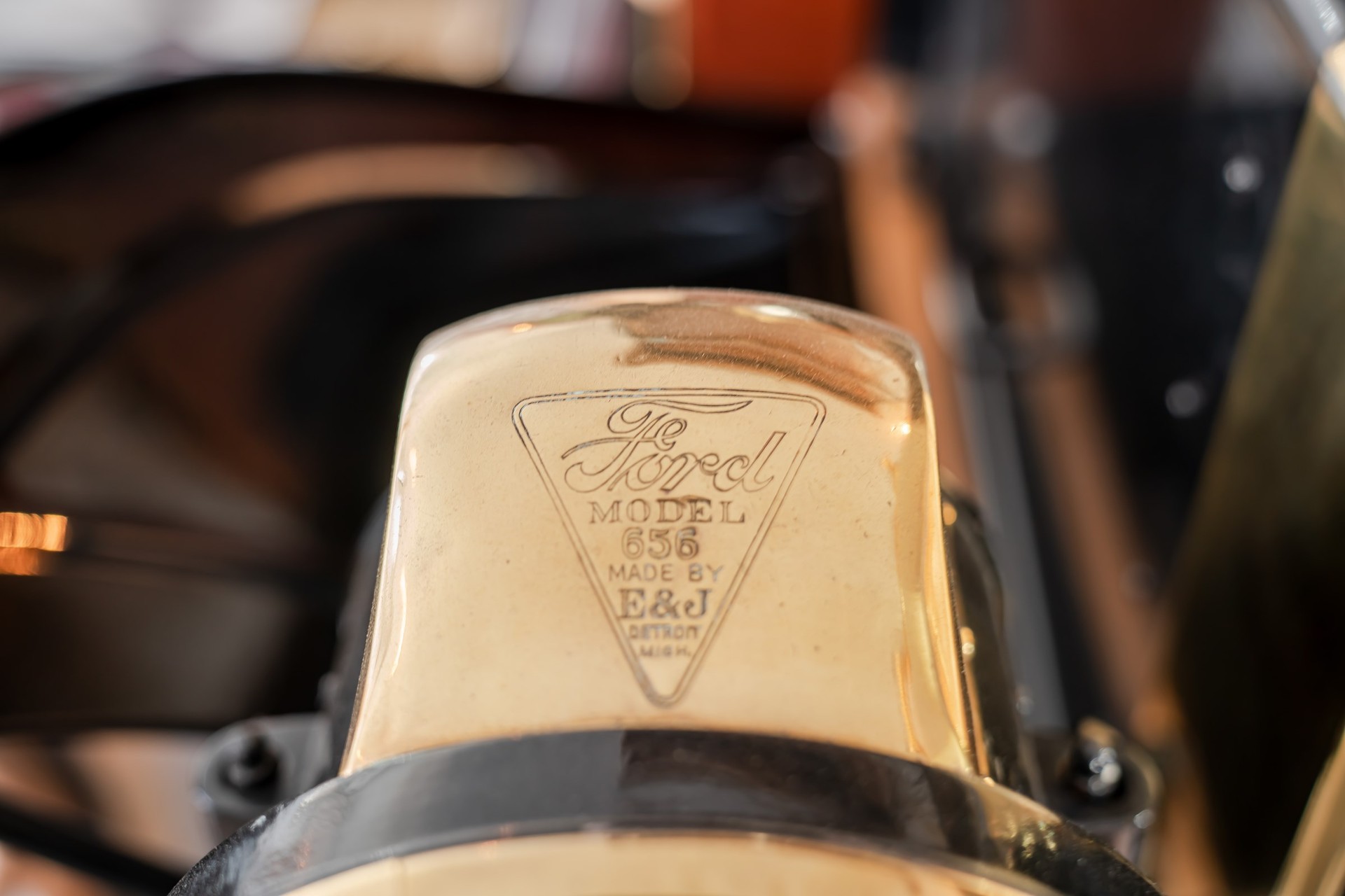 FORD 1914 Model T Depot Hack-image-6