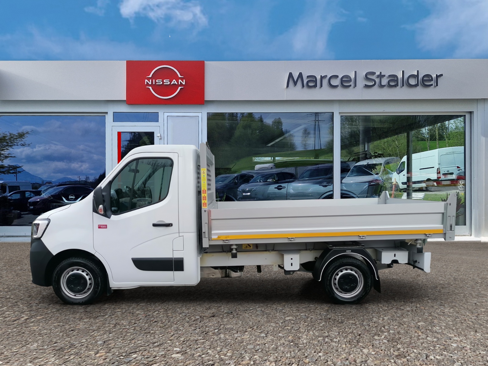 RENAULT Master T35 dCi165 L2-image-2