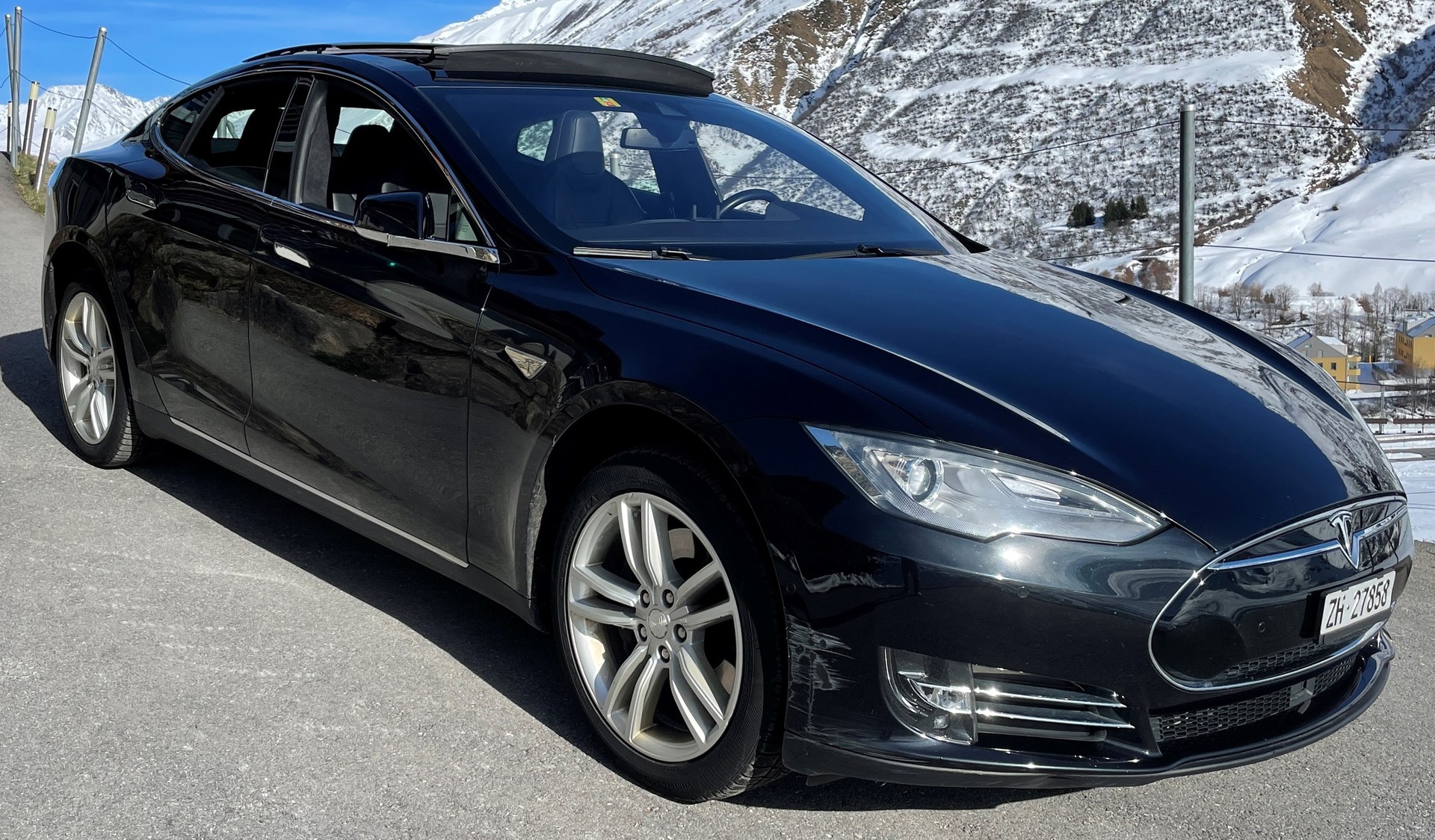TESLA Model S 90 D-image-1