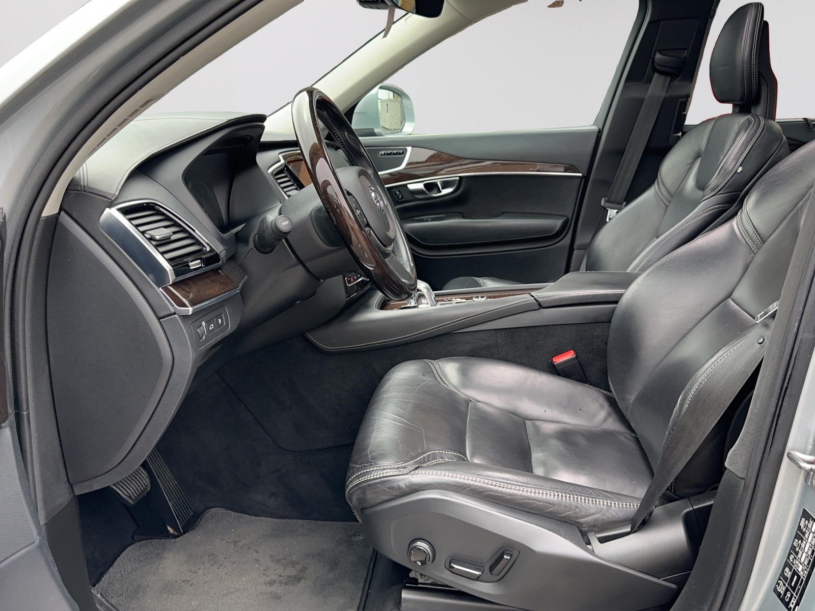VOLVO XC90 T8 AWD Inscription Geartronic-image-9
