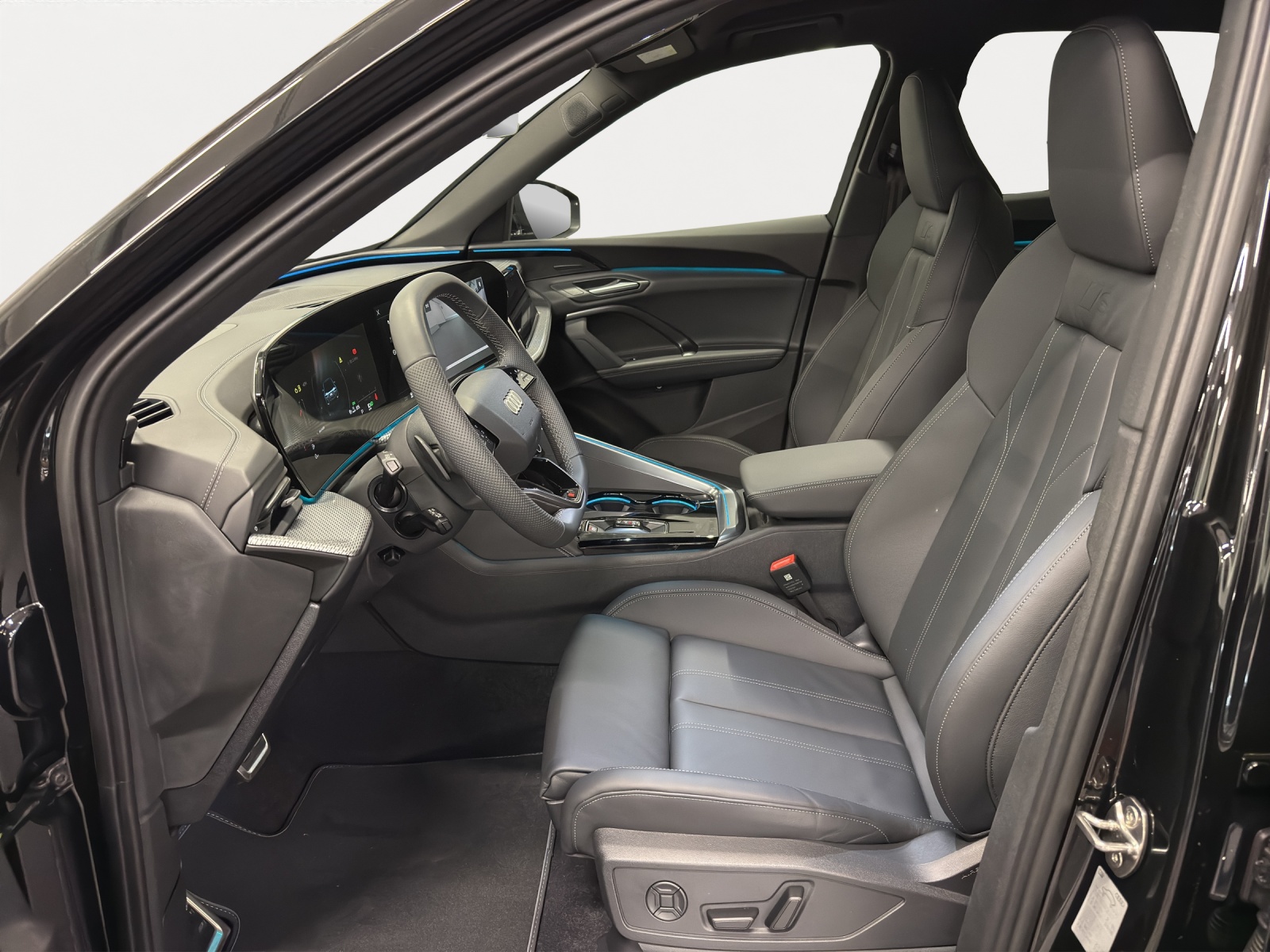 AUDI Q5 SUV TDI quattro 150 kW S t.-image-4