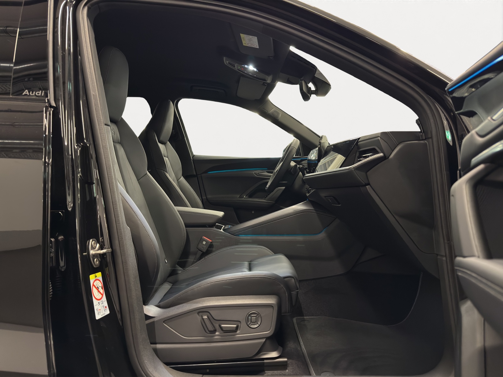 AUDI Q5 SUV TDI quattro 150 kW S t.-image-6