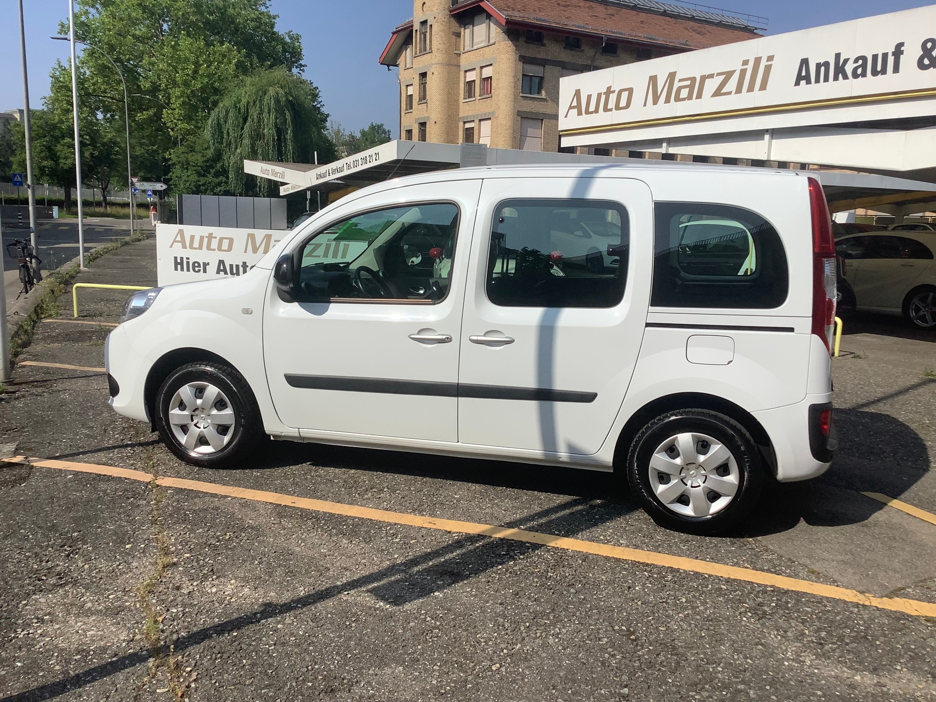 RENAULT Kangoo 1.2 16V Turbo Zen+-image-2