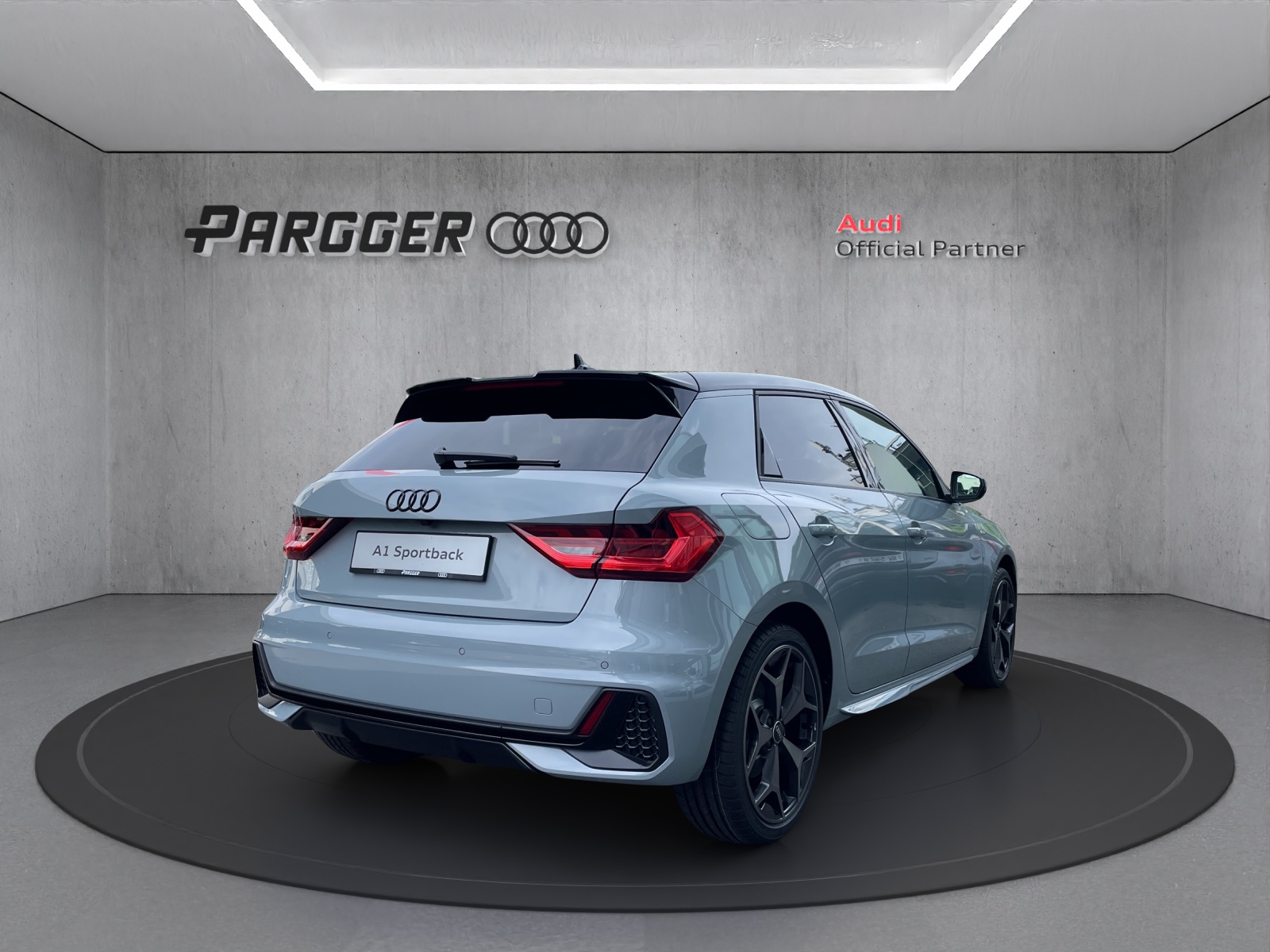 AUDI S line Attraction S-tronic-image-5