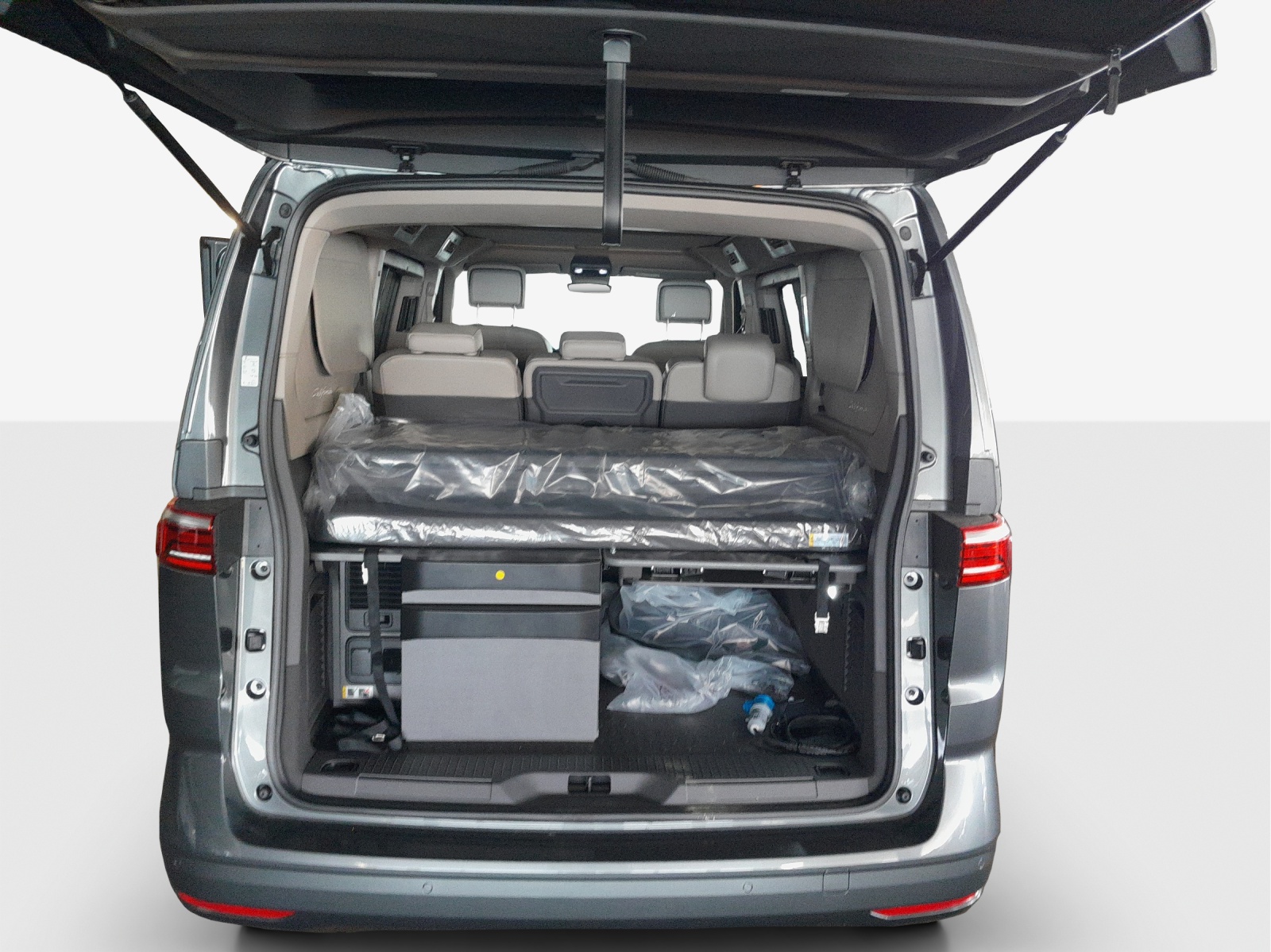 VW California 2.0 TDI Beach Tour-image-12