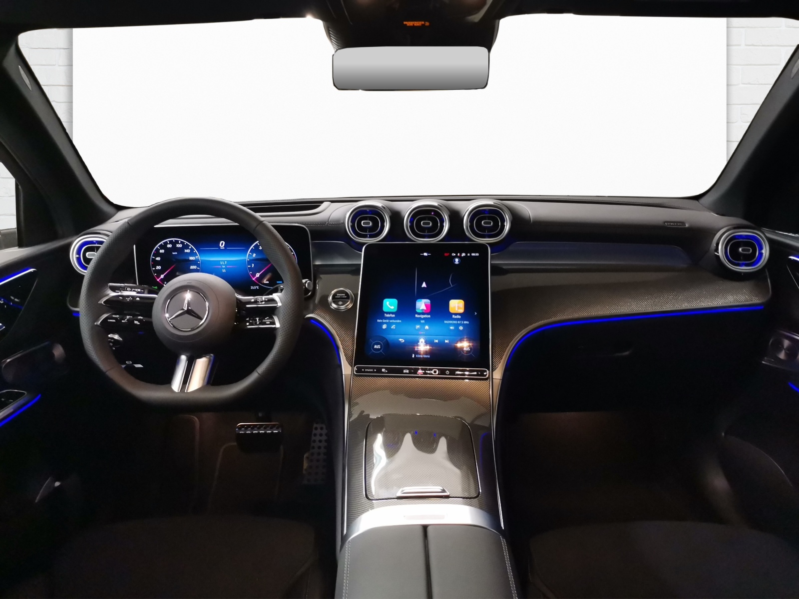 MERCEDES-BENZ GLC 200 AMG Line 4Matic-image-7