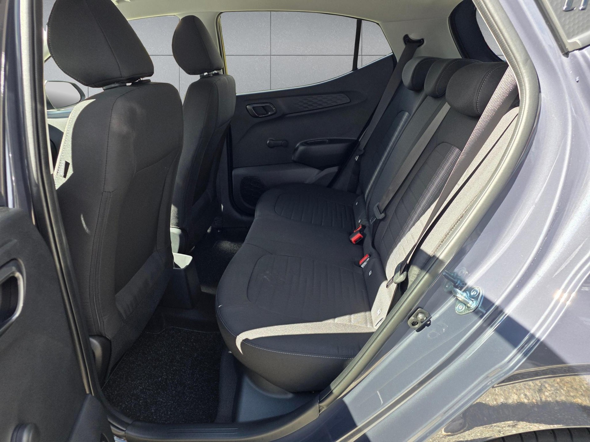 HYUNDAI i10 1.2 Amplia-image-11
