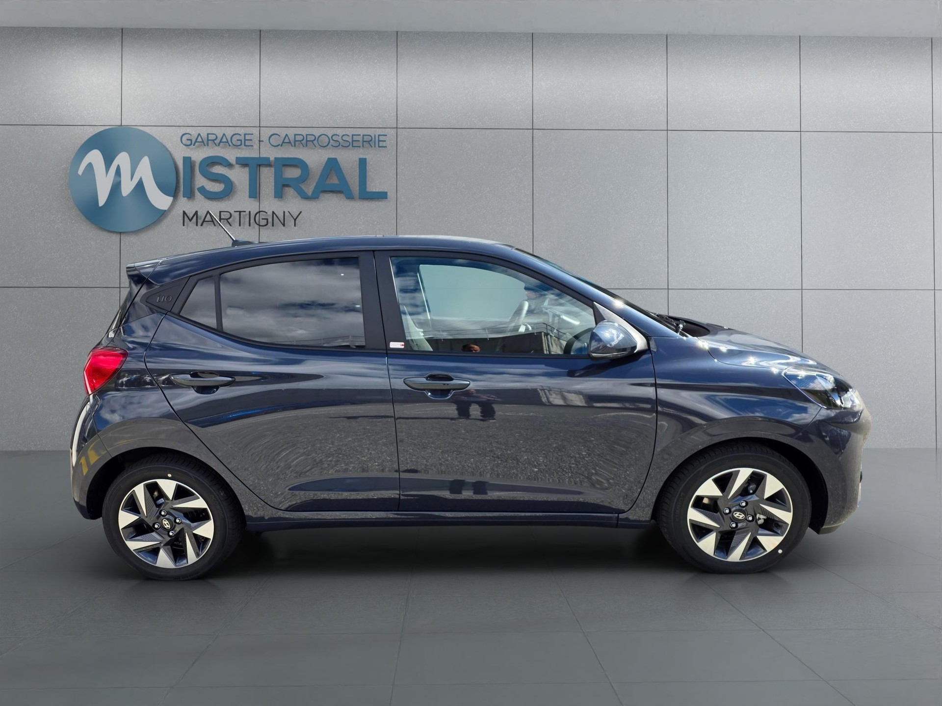 HYUNDAI i10 1.2 Amplia-image-5