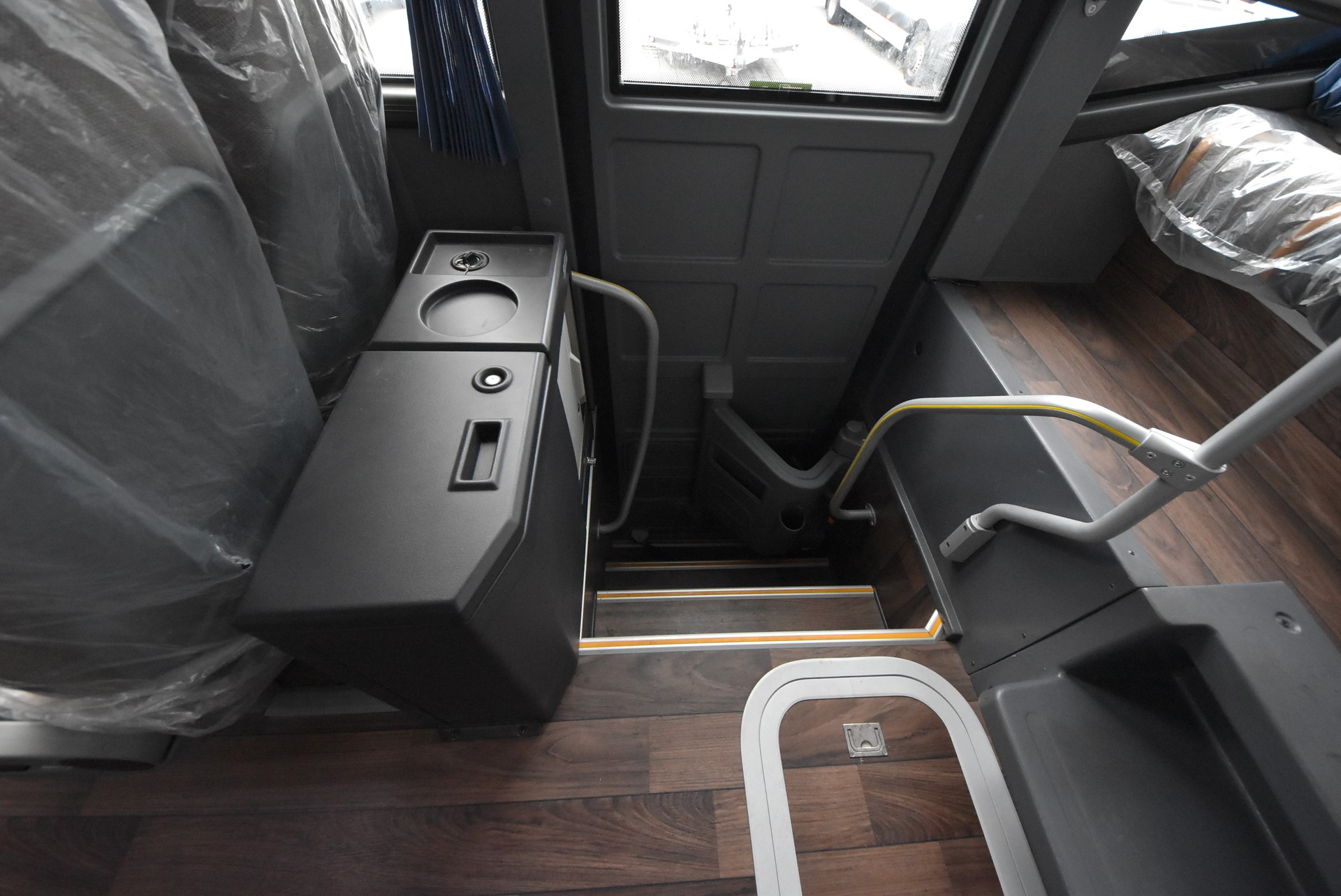 ISUZU AOS Visigo-image-6