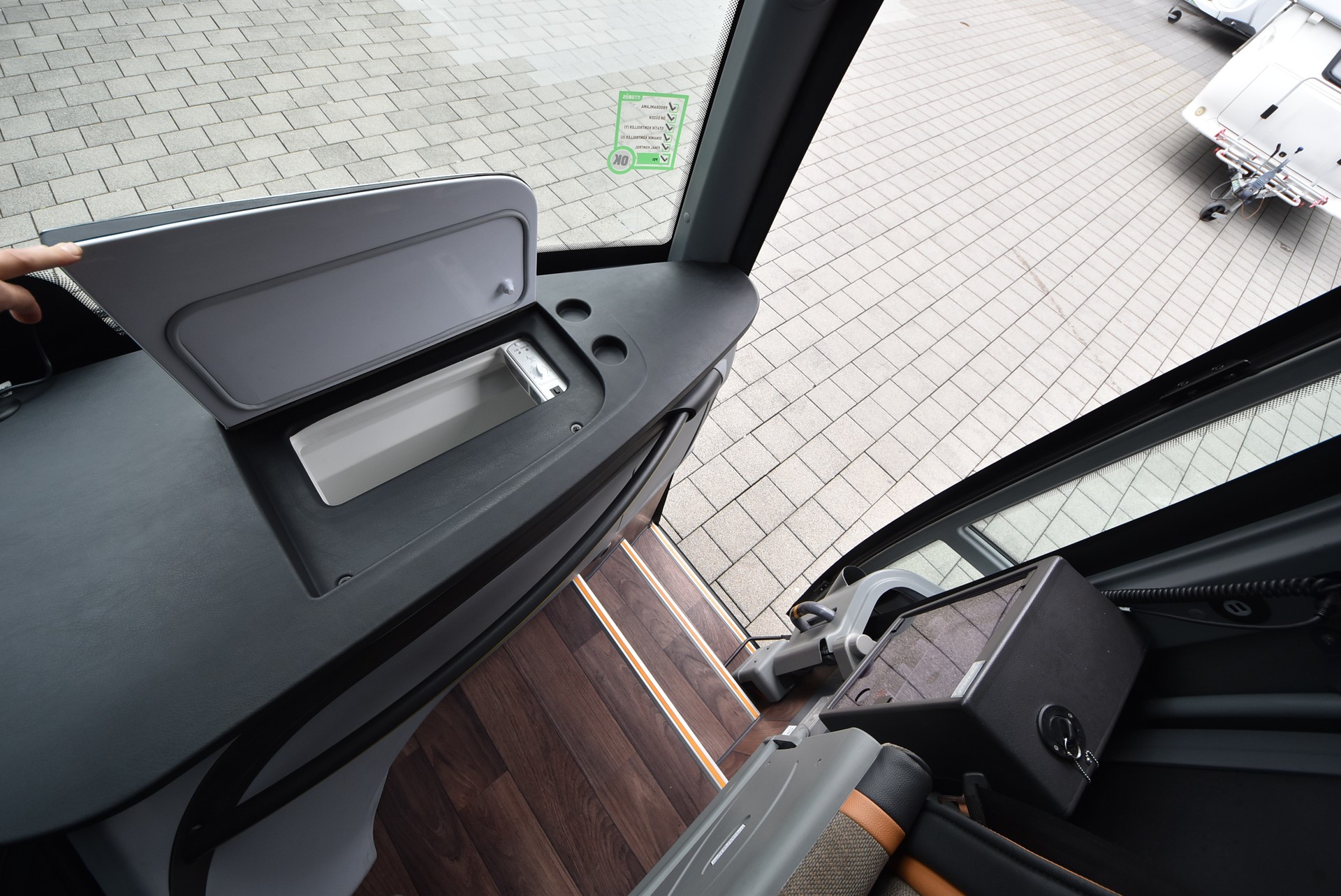 ISUZU AOS Visigo-image-14