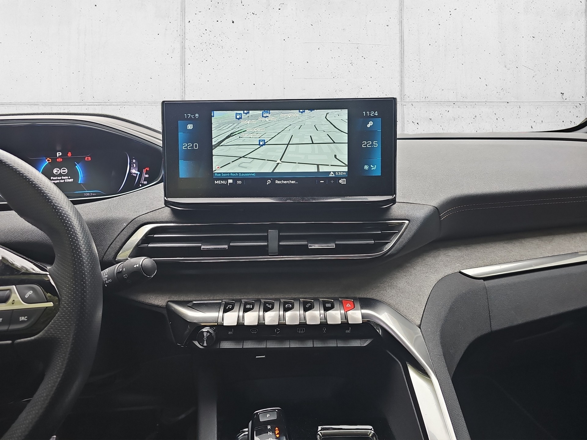 PEUGEOT 5008 1.6 Pure Tech GT Pack EAT8-image-16