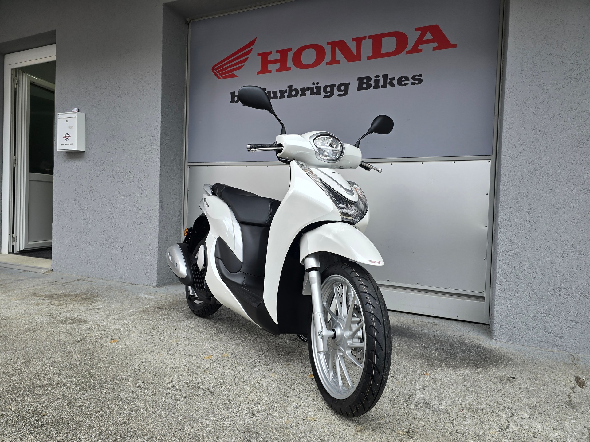 HONDA SH 125 i Mode-showroom-element-3