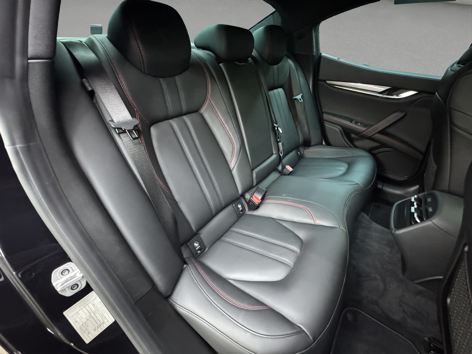 MASERATI Ghibli 3.0 V6 GranSport Automatica-image-10