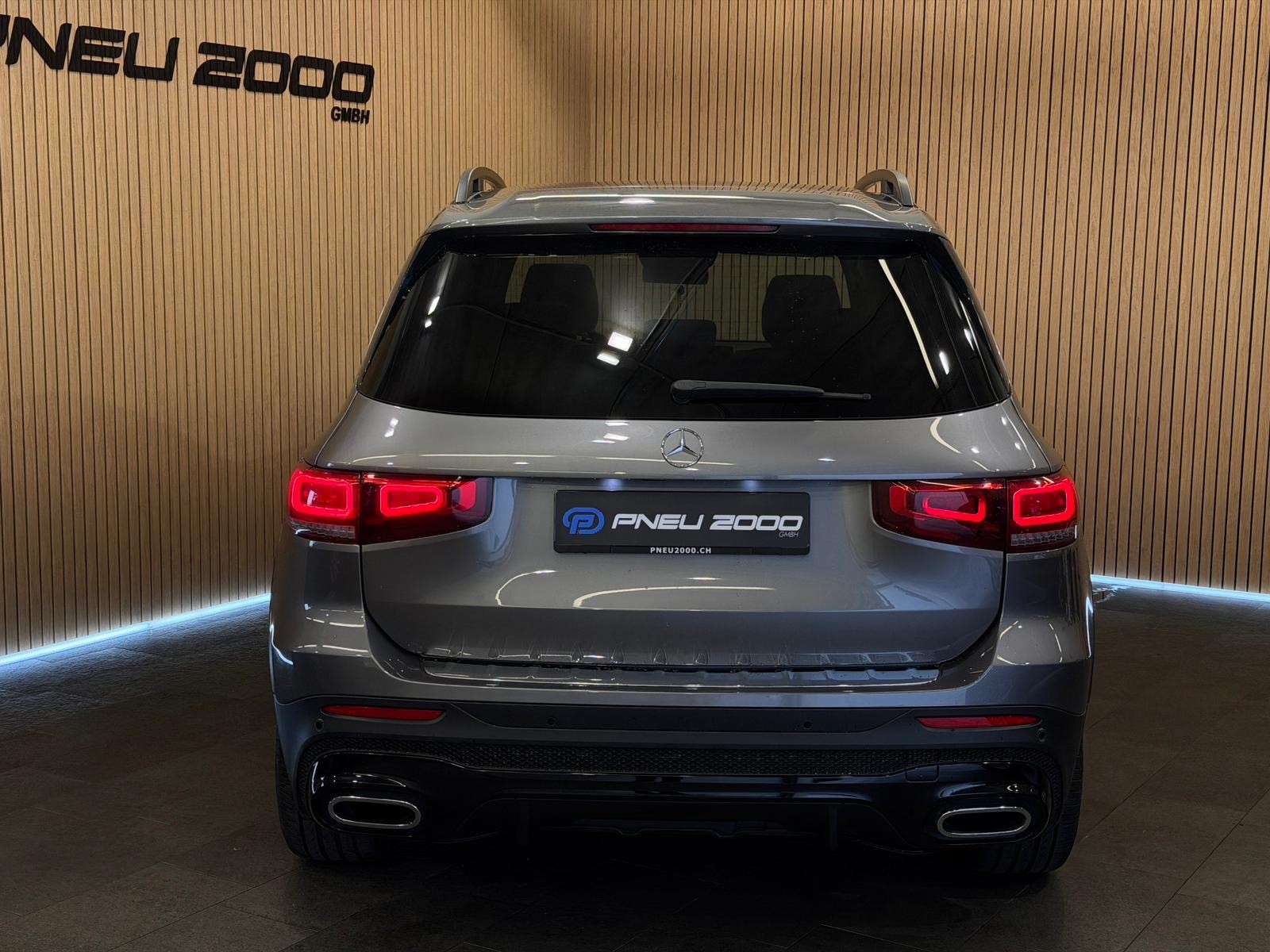 MERCEDES-BENZ GLB 220 d 4Matic AMG Line 8G-Tronic-image-3