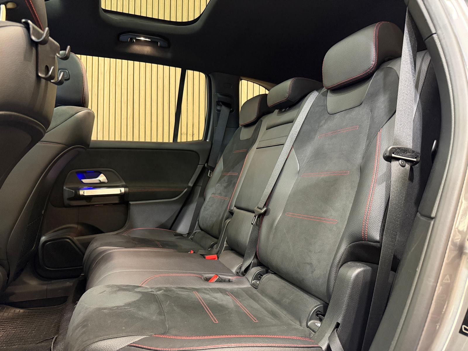 MERCEDES-BENZ GLB 220 d 4Matic AMG Line 8G-Tronic-image-18