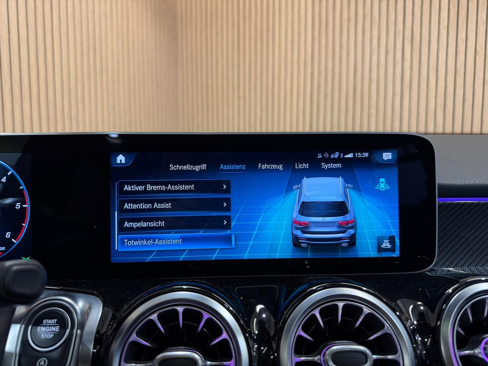MERCEDES-BENZ GLB 220 d 4Matic AMG Line 8G-Tronic-image-14