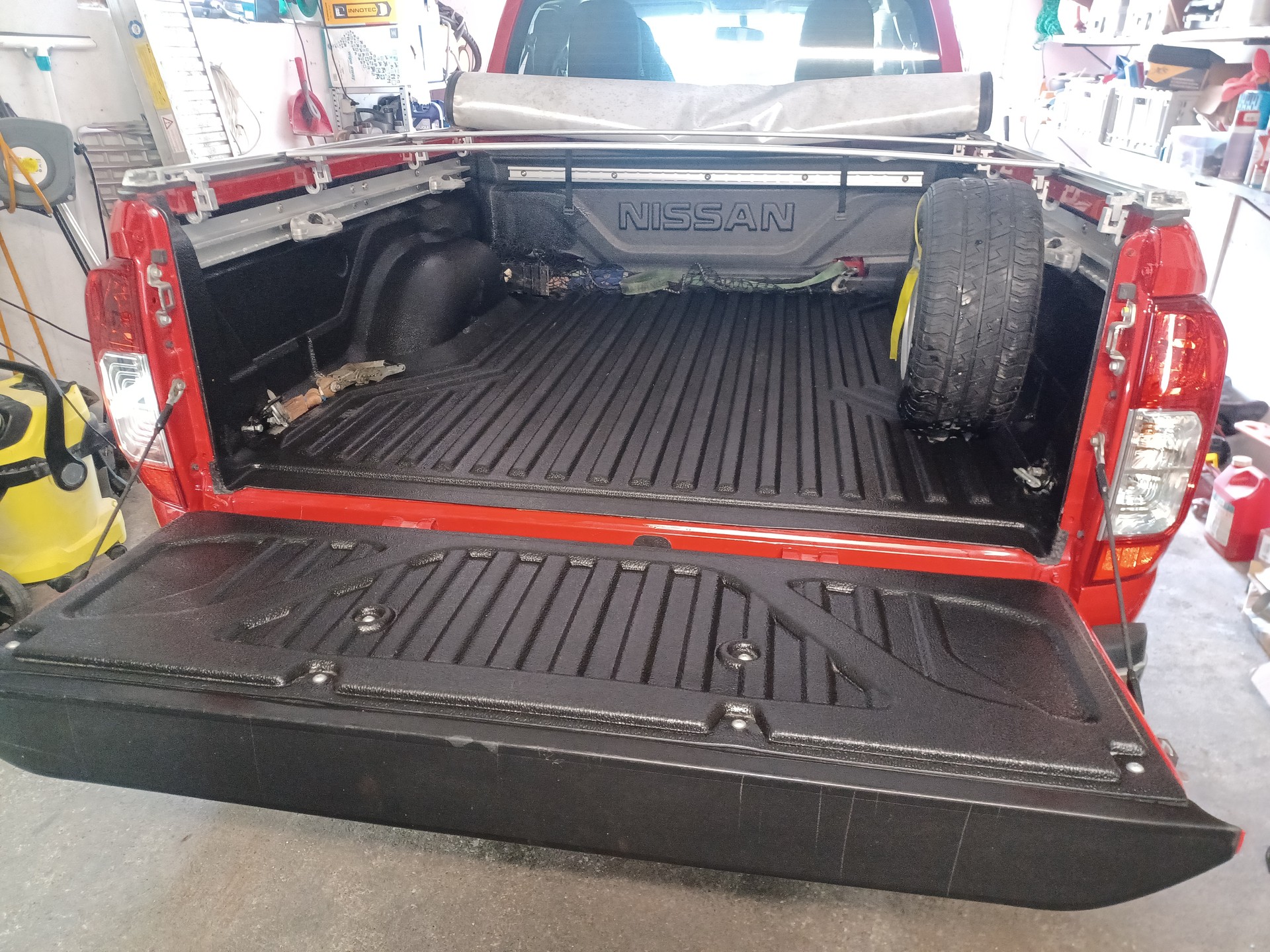 NISSAN Navara King Cab Acenta 2.3 dCi 4WD-image-8