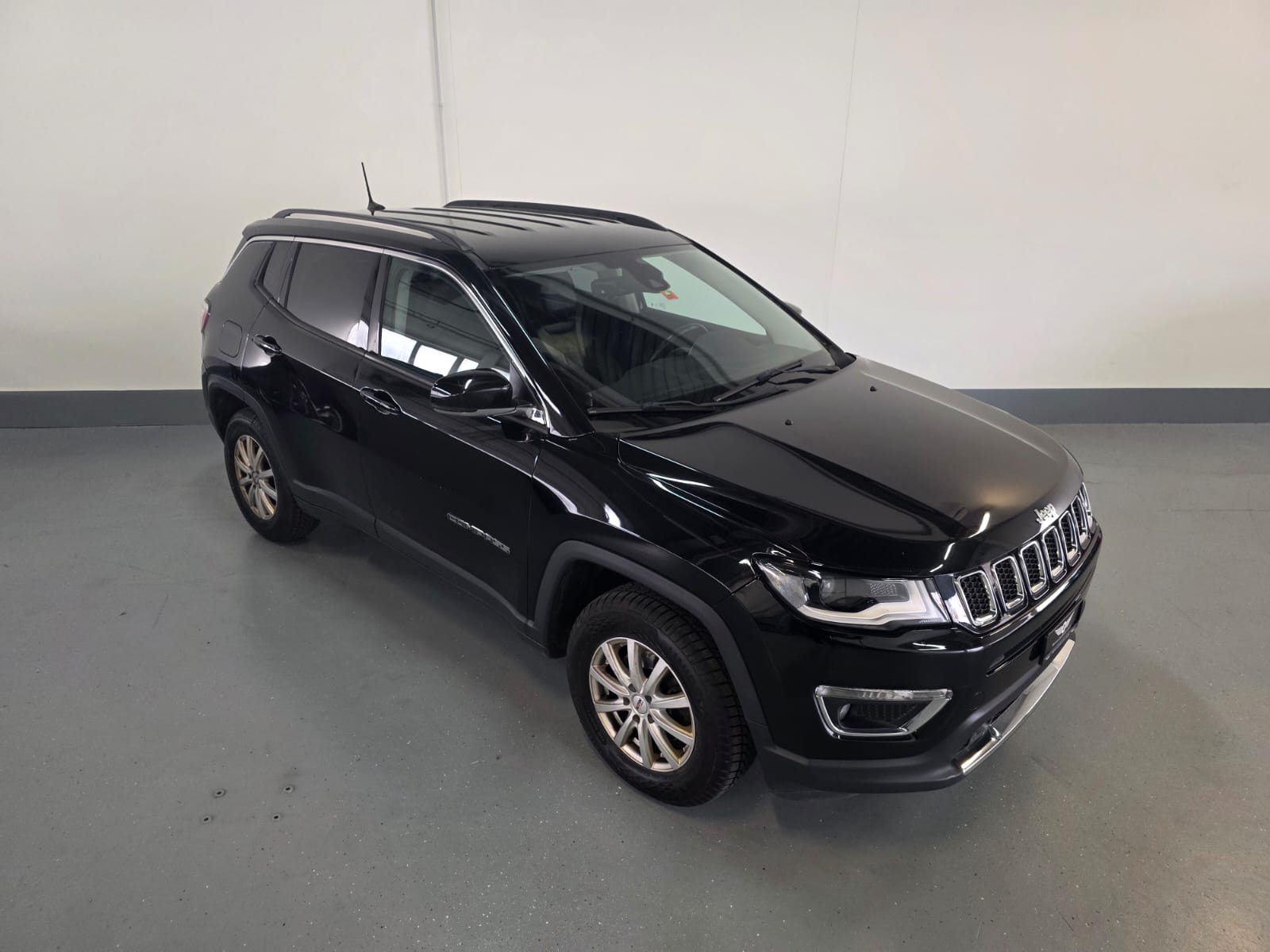 JEEP Compass 2.0CRD Limited AWD 9ATX-image-0