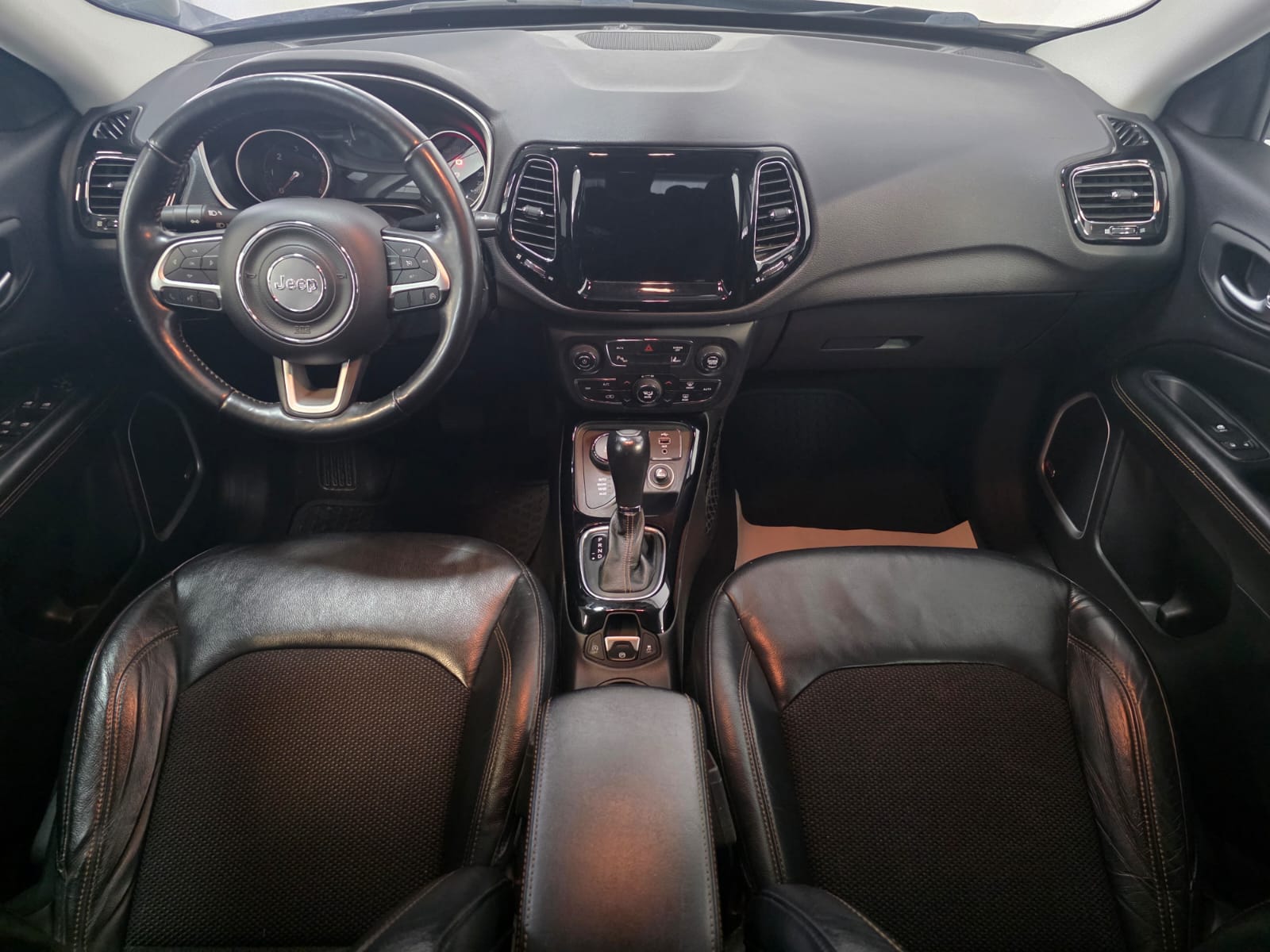 JEEP Compass 2.0CRD Limited AWD 9ATX-image-16