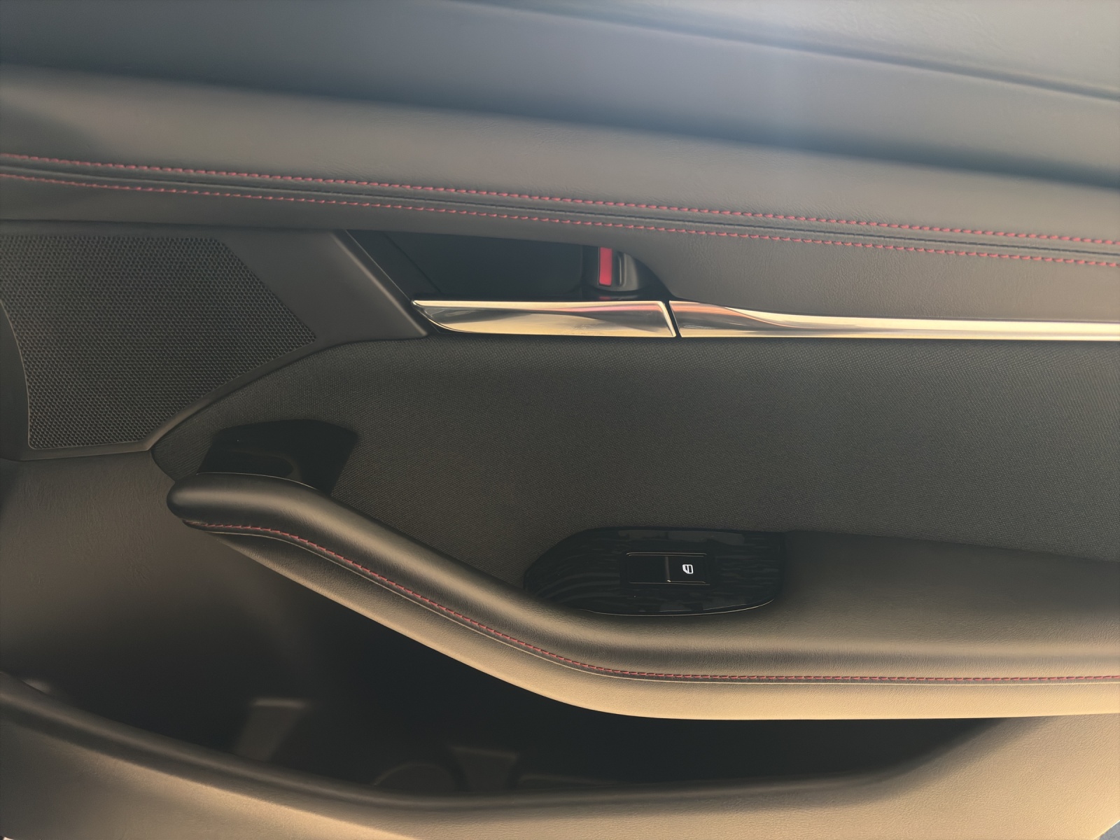 Image MAZDA 3 3 Hatchback SKYACTIV-X M Hybrid 186 AWD Homura Automat