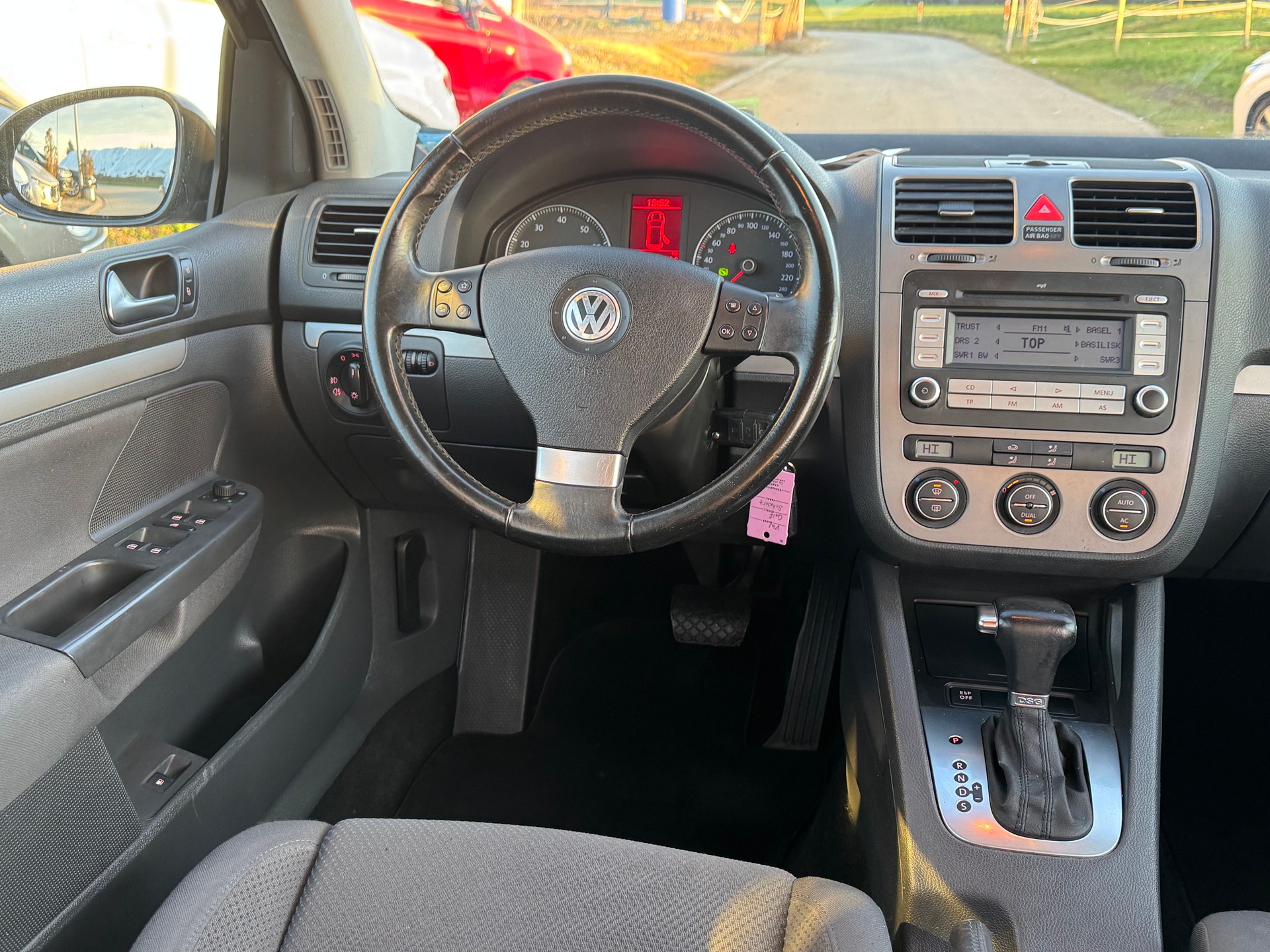 VW Golf 1.4 TSI Comfortline DSG-image-8
