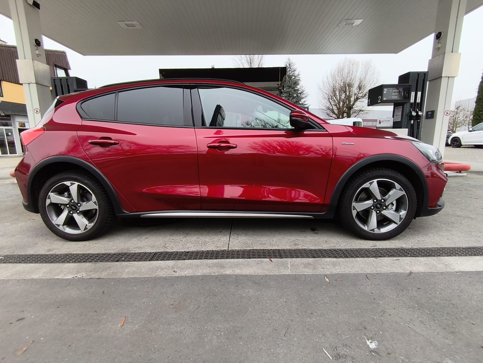 FORD Focus 1.0 SCTi Active Vignale Automatic-image-4