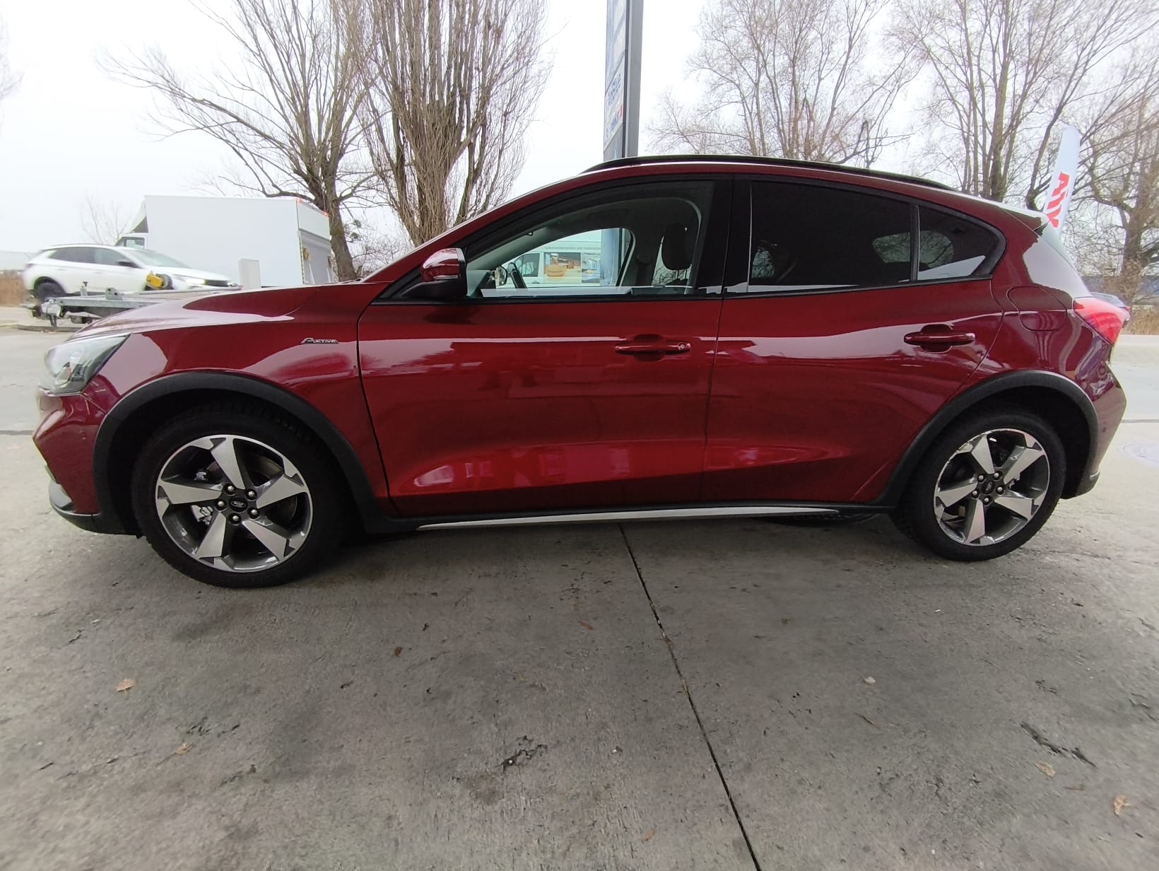 FORD Focus 1.0 SCTi Active Vignale Automatic-image-3