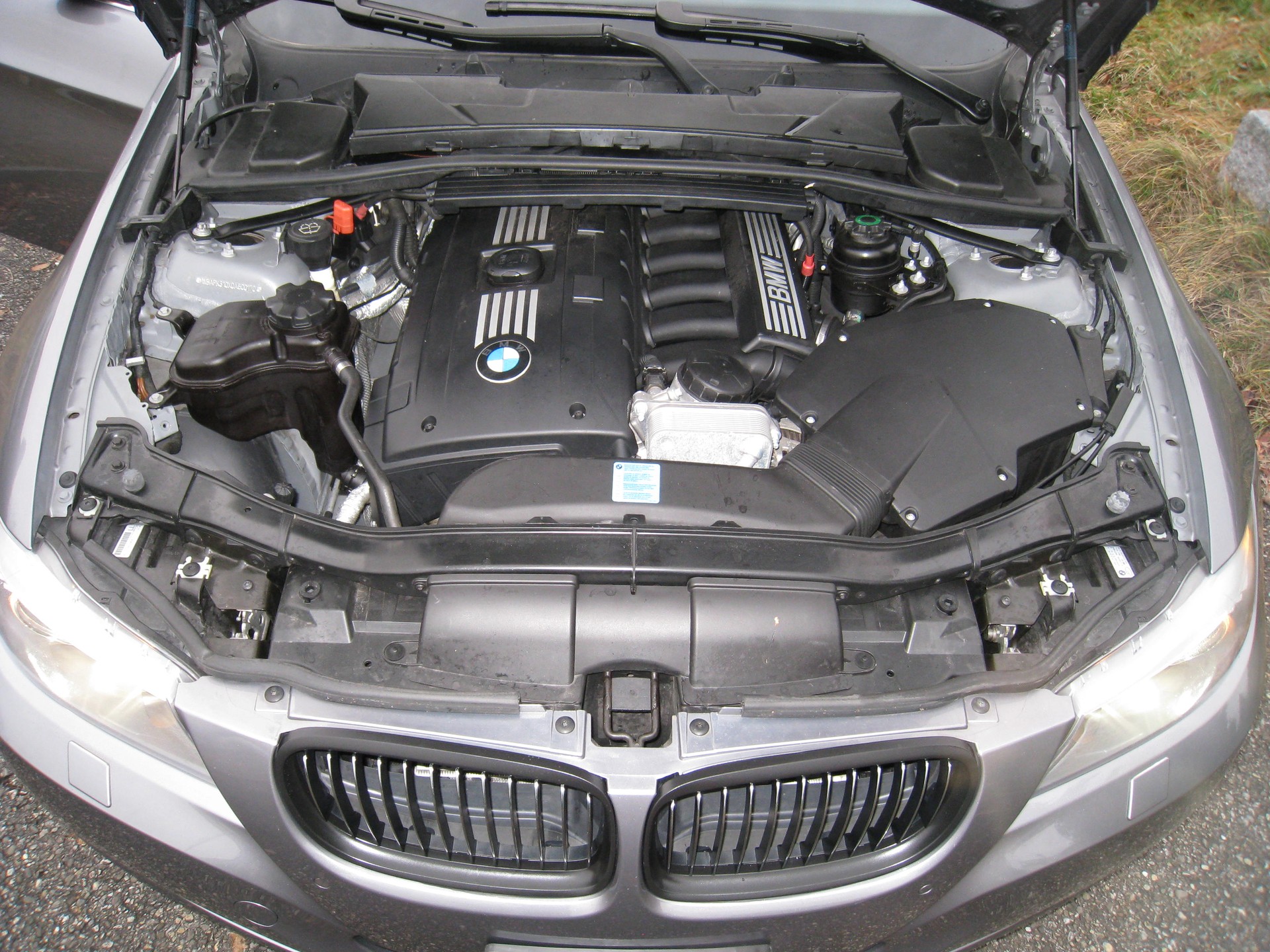 BMW 325i x-Drive Steptronic MFK.-image-12