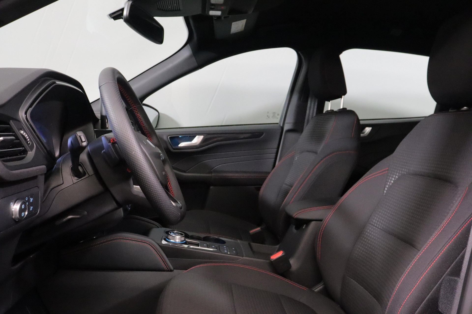 FORD Kuga 2.0 EcoBlue ST-Line-image-2